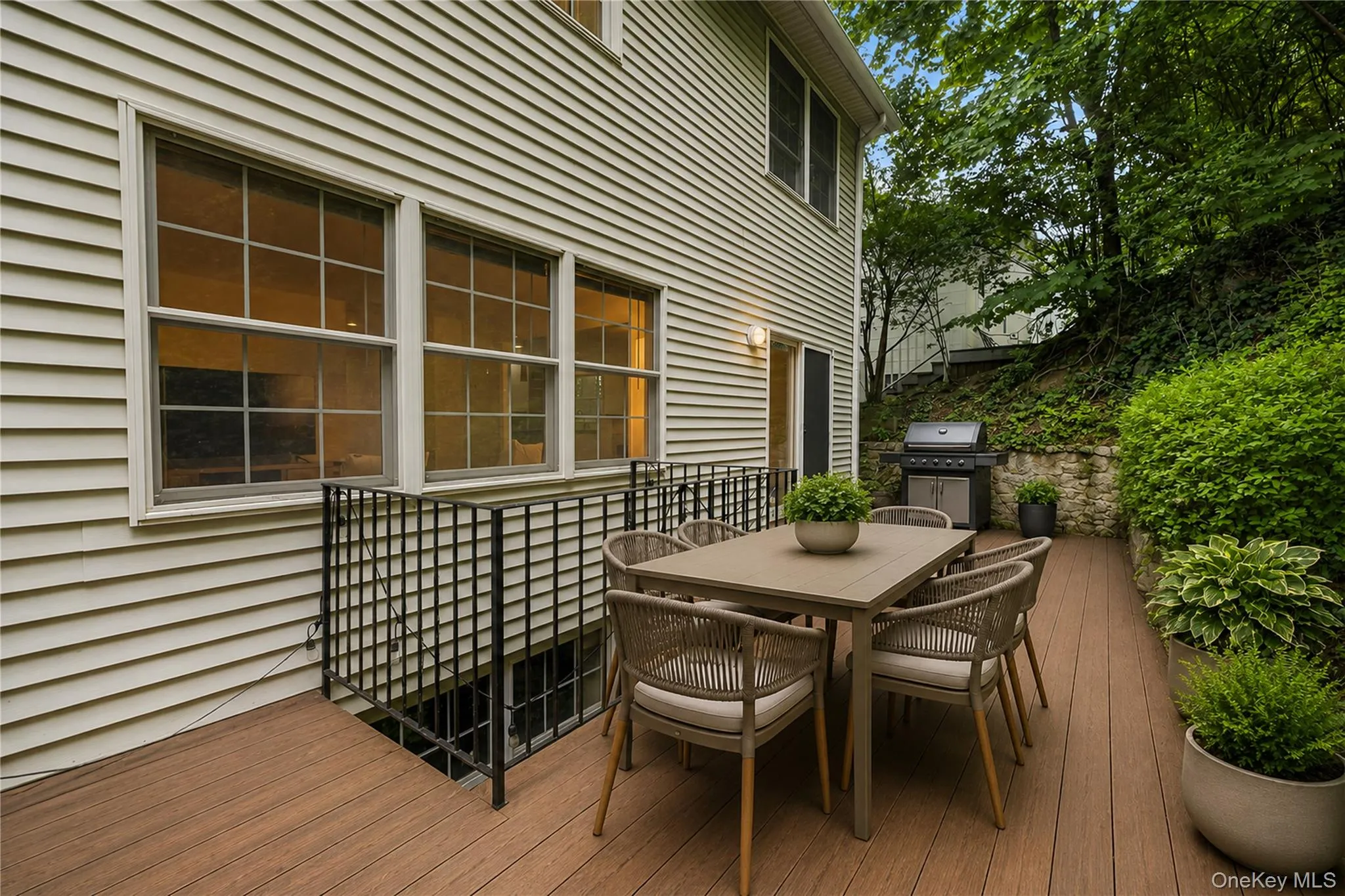 Deck Deck