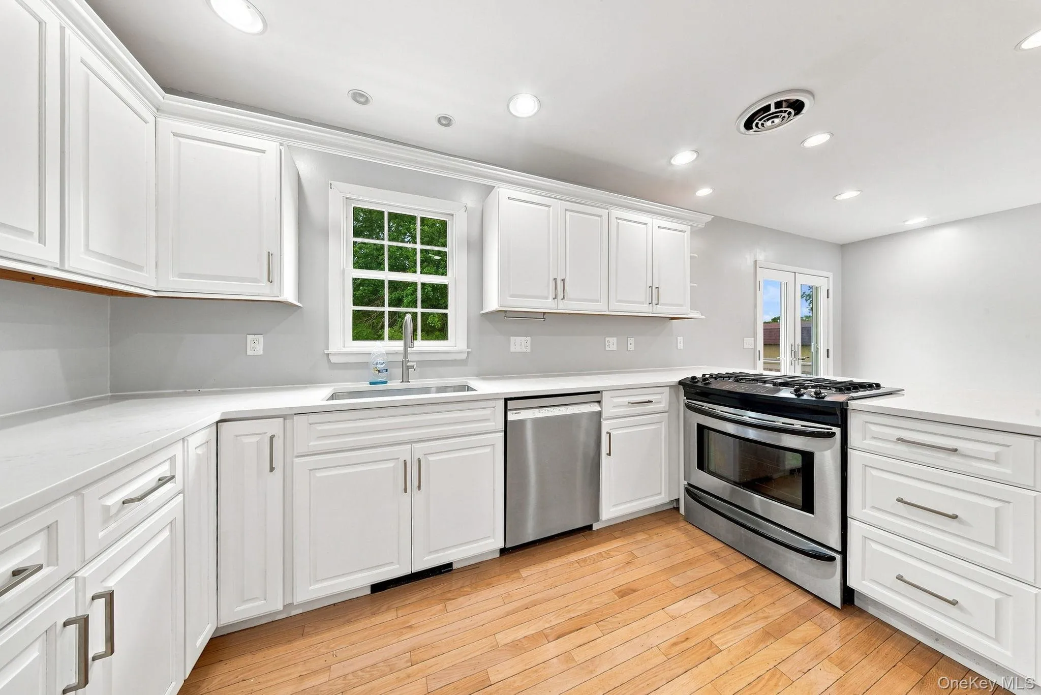 2 Fleetwood Drive, Goshen, NY, 4 Bedrooms Bedrooms, 7 Rooms Rooms,1 BathroomBathrooms,Residential,For Rent,Fleetwood,0,1041085 2 Fleetwood Drive, Goshen, NY, 4 Bedrooms Bedrooms, 7 Rooms Rooms,1 BathroomBathrooms,Residential,For Rent,Fleetwood,0,1041085