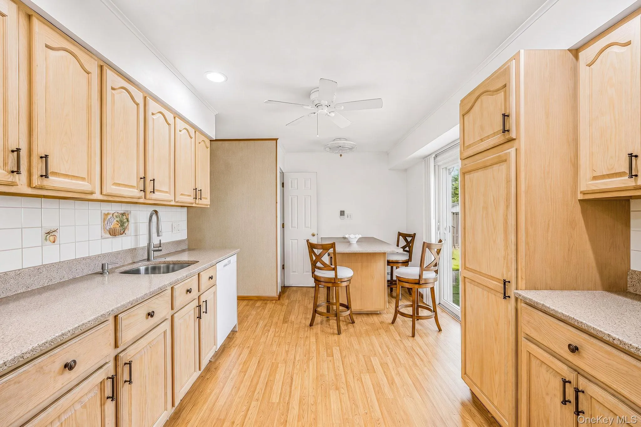 96 Oak street, Brookhaven, NY, 4 Bedrooms Bedrooms, 7 Rooms Rooms,2 BathroomsBathrooms,Residential,For Rent,Oak street,0,1041087 96 Oak street, Brookhaven, NY, 4 Bedrooms Bedrooms, 7 Rooms Rooms,2 BathroomsBathrooms,Residential,For Rent,Oak street,0,1041087