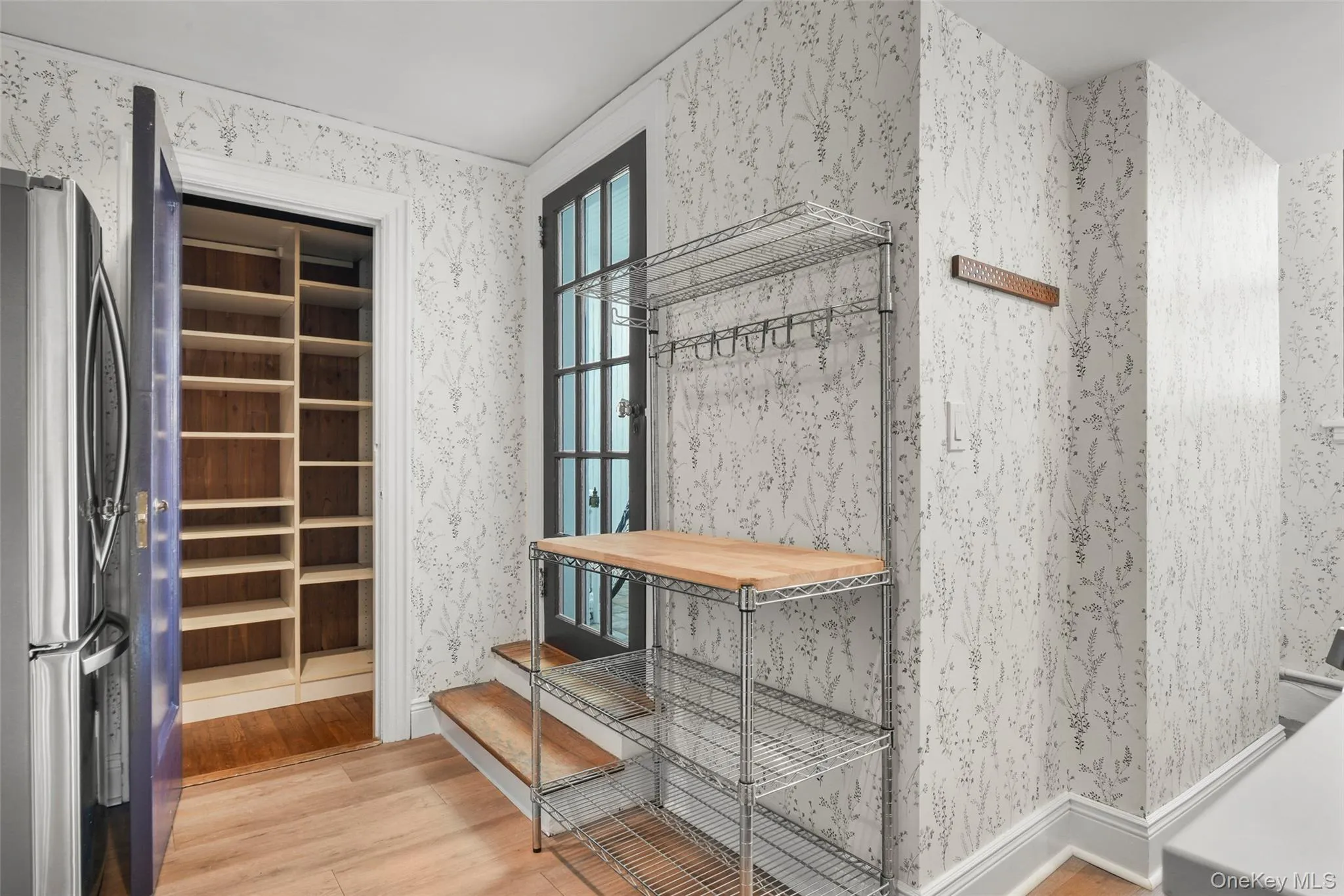 17 Chatsworth Avenue, Mamaroneck, NY, 1 Bedroom Bedrooms, 3 Rooms Rooms,1 BathroomBathrooms,Residential,For Rent,Chatsworth,0,1041092 17 Chatsworth Avenue, Mamaroneck, NY, 1 Bedroom Bedrooms, 3 Rooms Rooms,1 BathroomBathrooms,Residential,For Rent,Chatsworth,0,1041092