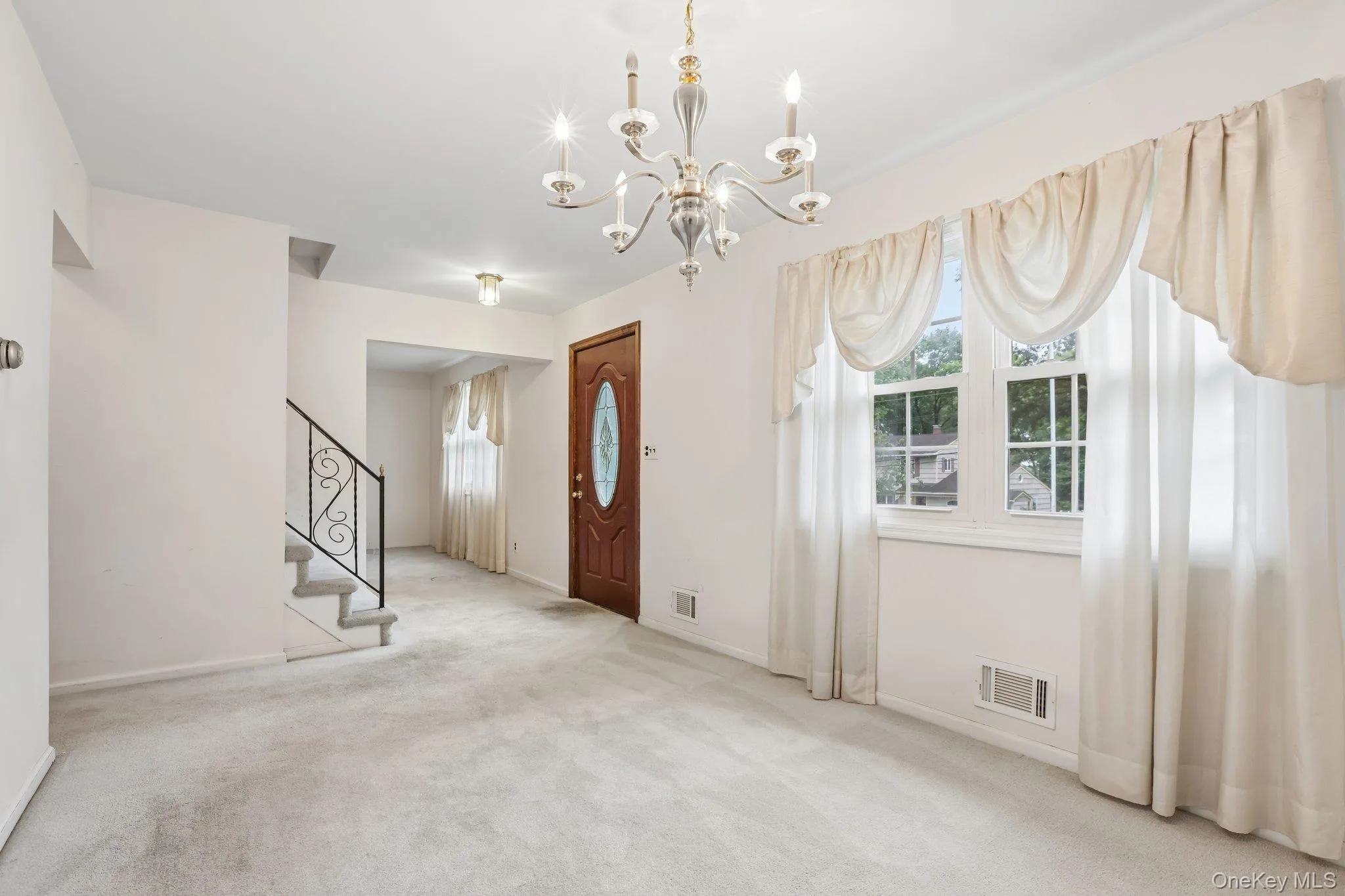 1 Marion Court, Clarkstown, NY, 4 Bedrooms Bedrooms, 8 Rooms Rooms,2 BathroomsBathrooms,Residential,For Rent,Marion,0,1041094 1 Marion Court, Clarkstown, NY, 4 Bedrooms Bedrooms, 8 Rooms Rooms,2 BathroomsBathrooms,Residential,For Rent,Marion,0,1041094
