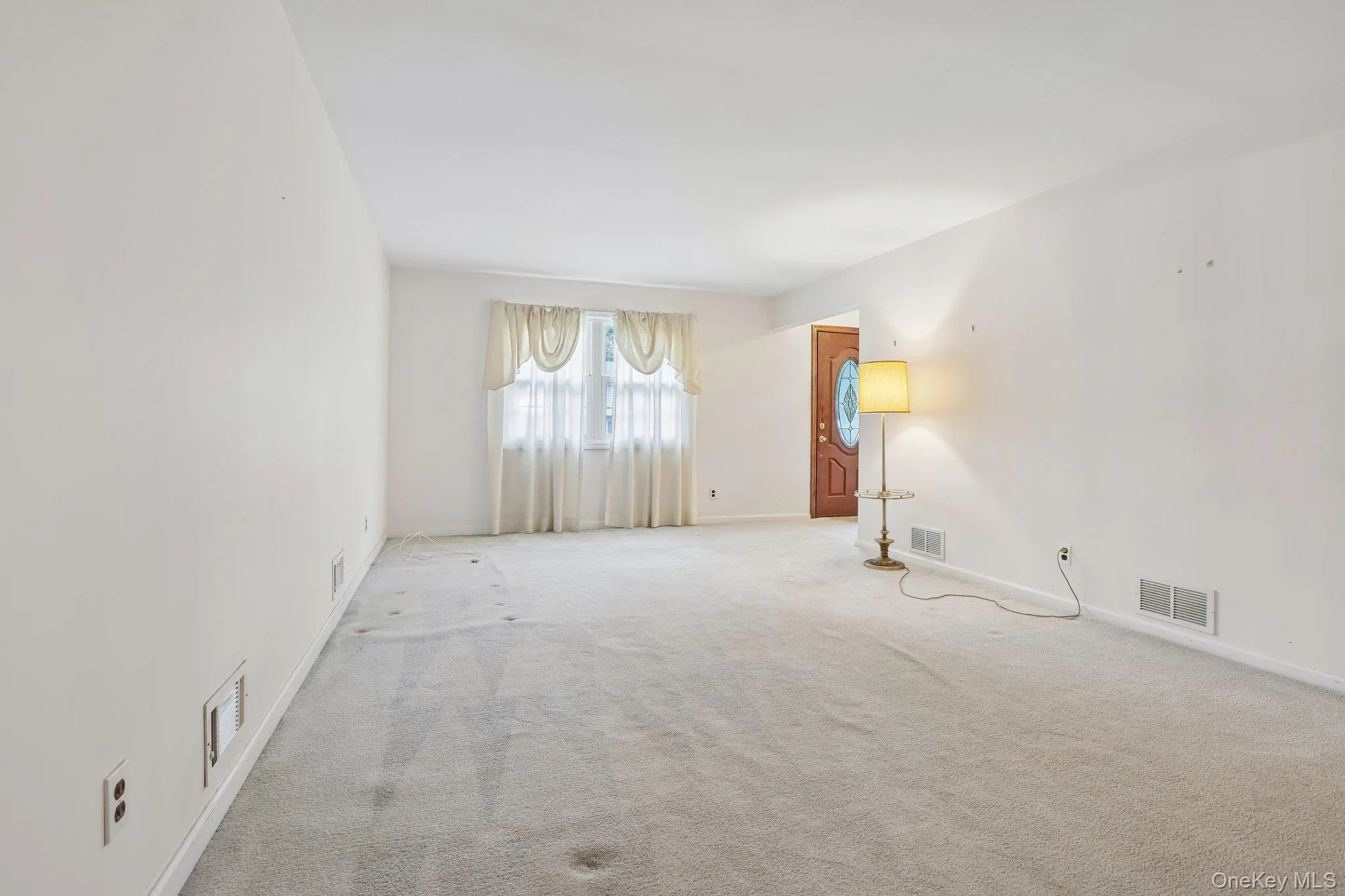 1 Marion Court, Clarkstown, NY, 4 Bedrooms Bedrooms, 8 Rooms Rooms,2 BathroomsBathrooms,Residential,For Rent,Marion,0,1041094 1 Marion Court, Clarkstown, NY, 4 Bedrooms Bedrooms, 8 Rooms Rooms,2 BathroomsBathrooms,Residential,For Rent,Marion,0,1041094