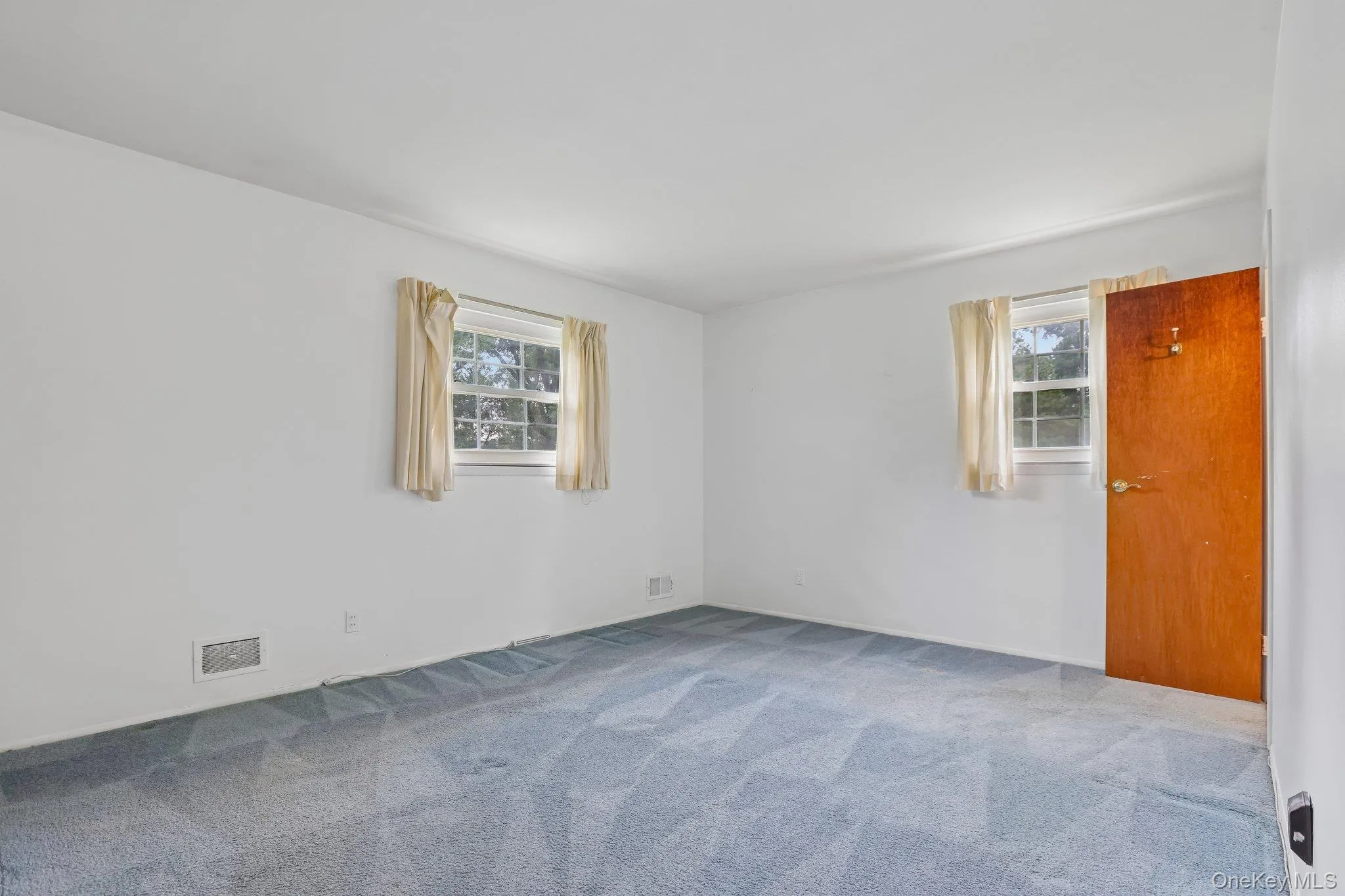 1 Marion Court, Clarkstown, NY, 4 Bedrooms Bedrooms, 8 Rooms Rooms,2 BathroomsBathrooms,Residential,For Rent,Marion,0,1041094 1 Marion Court, Clarkstown, NY, 4 Bedrooms Bedrooms, 8 Rooms Rooms,2 BathroomsBathrooms,Residential,For Rent,Marion,0,1041094