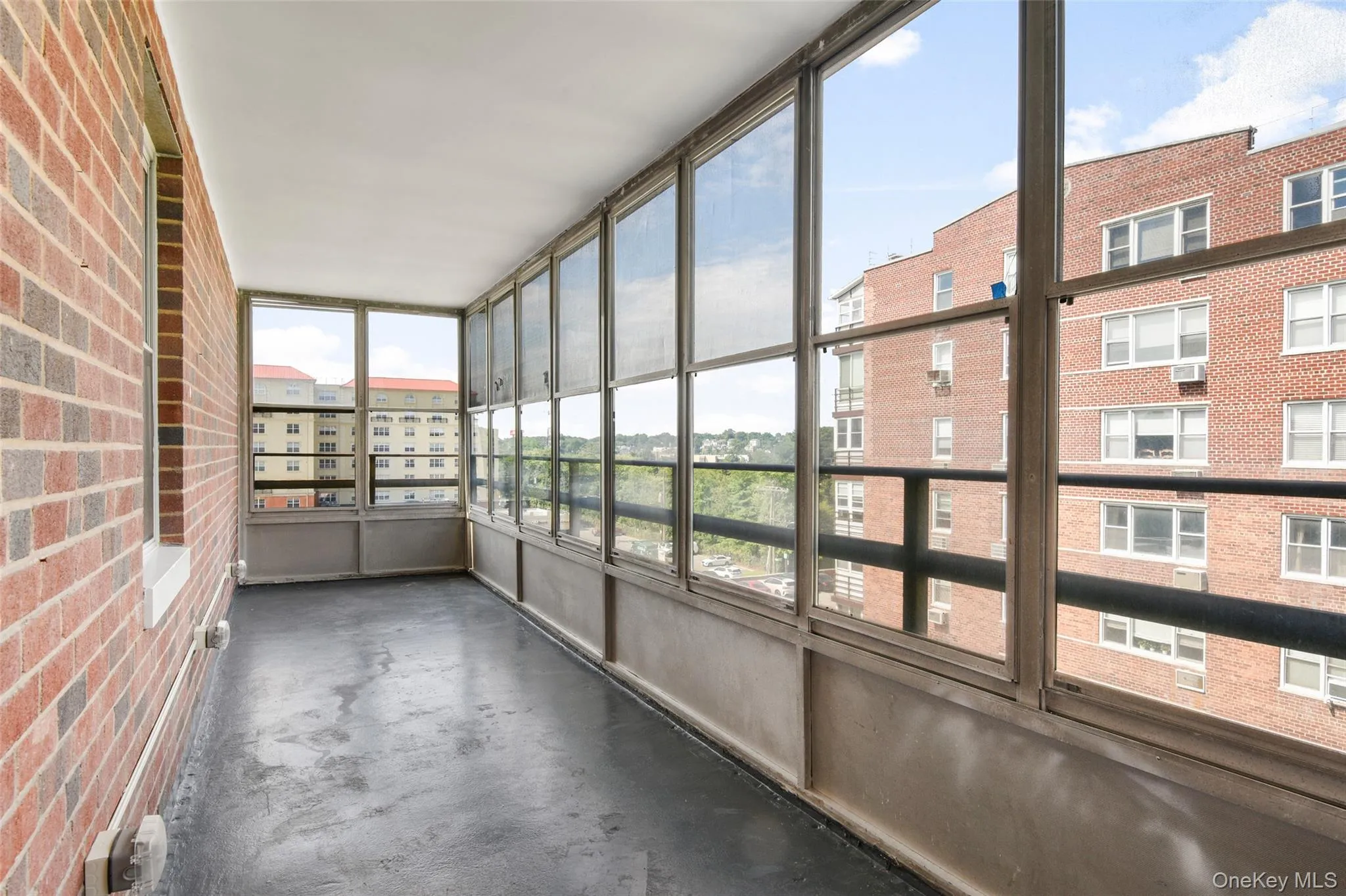 Enclosed balcony, could be used as home office, playroom, home gym or for relaxing. Enclosed balcony, could be used as home office, playroom, home gym or for relaxing.