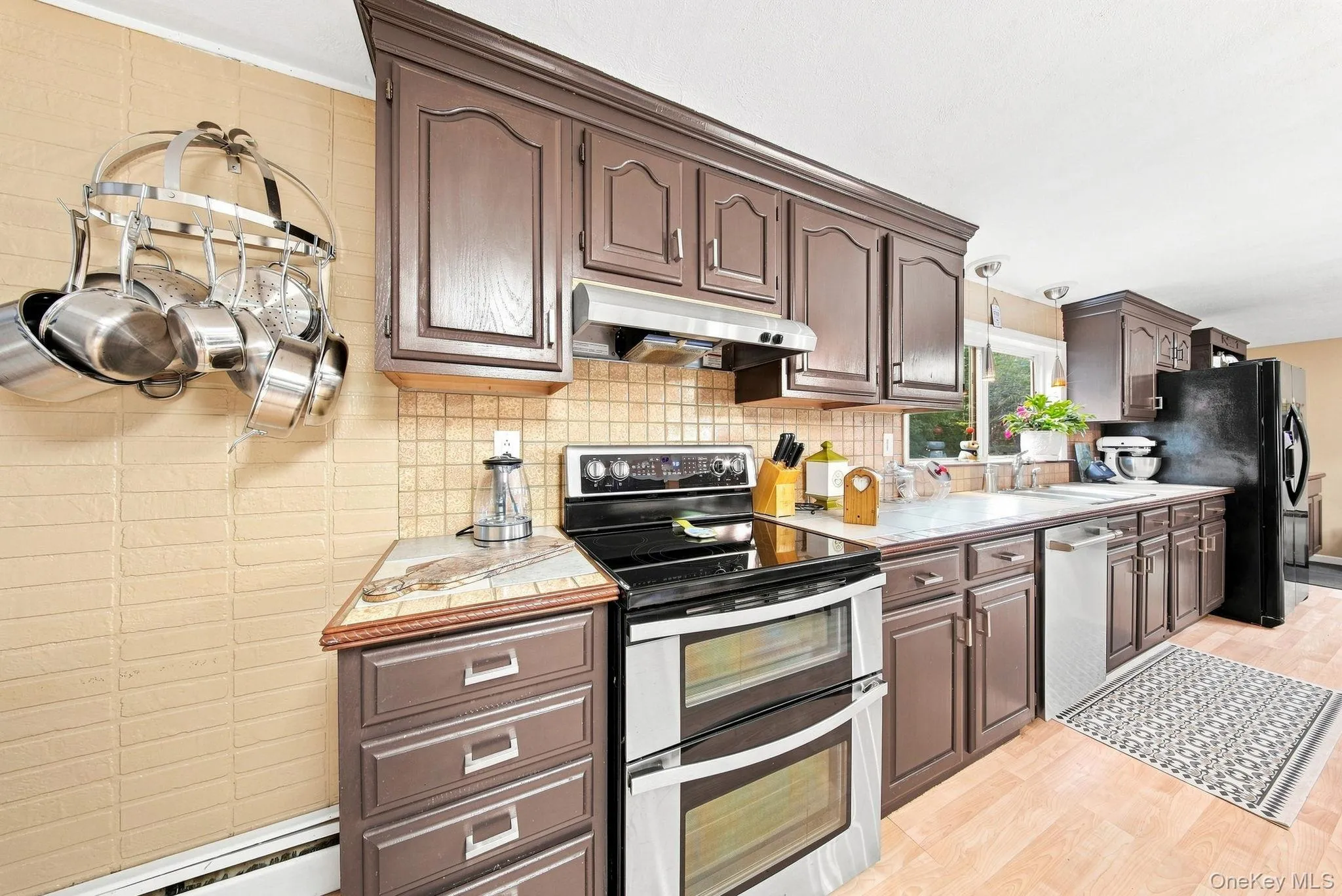 53 Woods Road, Greenville, NY, 5 Bedrooms Bedrooms, 11 Rooms Rooms,3 BathroomsBathrooms,Residential,For Rent,Woods,0,1041097 53 Woods Road, Greenville, NY, 5 Bedrooms Bedrooms, 11 Rooms Rooms,3 BathroomsBathrooms,Residential,For Rent,Woods,0,1041097