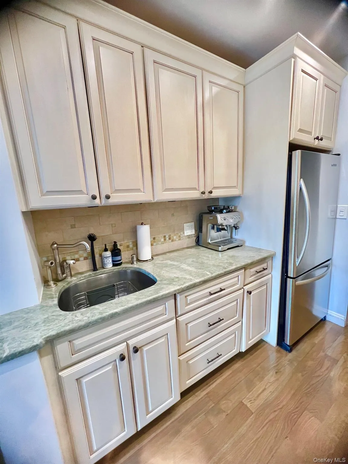 104 Village Avenue, Hempstead, NY, 1 Bedroom Bedrooms, 3 Rooms Rooms,1 BathroomBathrooms,Residential,For Rent,Village,0,1041107 104 Village Avenue, Hempstead, NY, 1 Bedroom Bedrooms, 3 Rooms Rooms,1 BathroomBathrooms,Residential,For Rent,Village,0,1041107