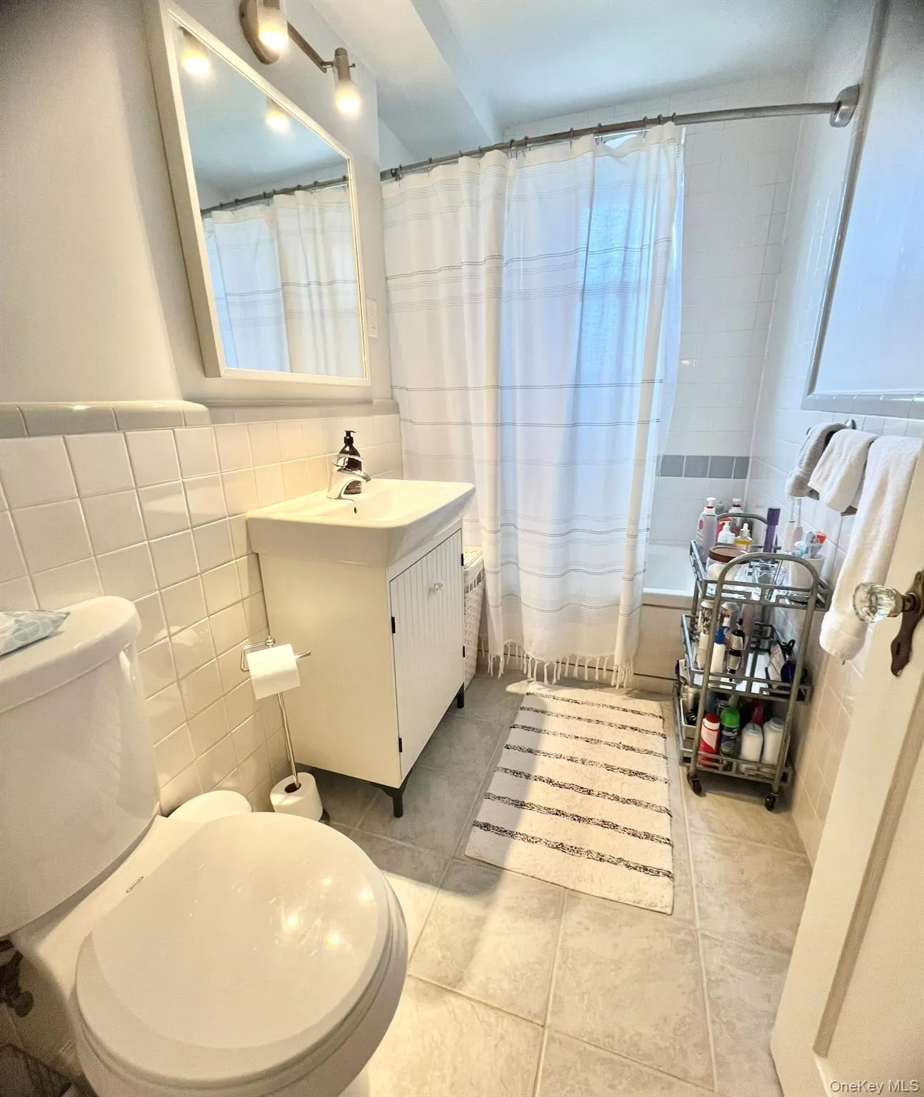 104 Village Avenue, Hempstead, NY, 1 Bedroom Bedrooms, 3 Rooms Rooms,1 BathroomBathrooms,Residential,For Rent,Village,0,1041107 104 Village Avenue, Hempstead, NY, 1 Bedroom Bedrooms, 3 Rooms Rooms,1 BathroomBathrooms,Residential,For Rent,Village,0,1041107