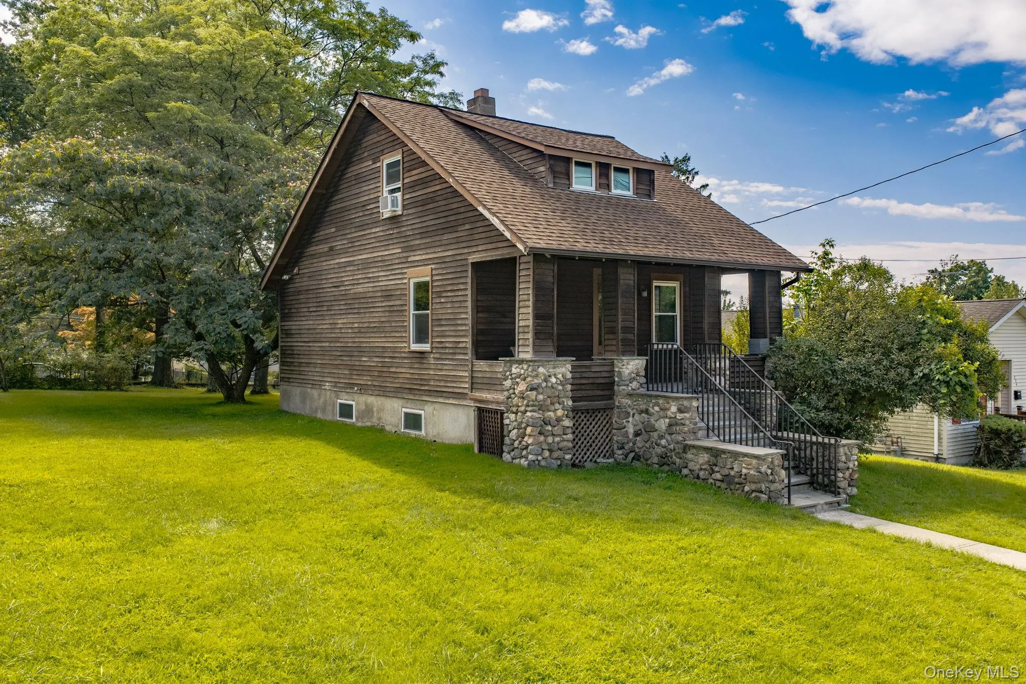 256 Cottage Street, Middletown, NY, 3 Bedrooms Bedrooms, 7 Rooms Rooms,1 BathroomBathrooms,Residential,For Rent,Cottage,0,1041109 256 Cottage Street, Middletown, NY, 3 Bedrooms Bedrooms, 7 Rooms Rooms,1 BathroomBathrooms,Residential,For Rent,Cottage,0,1041109