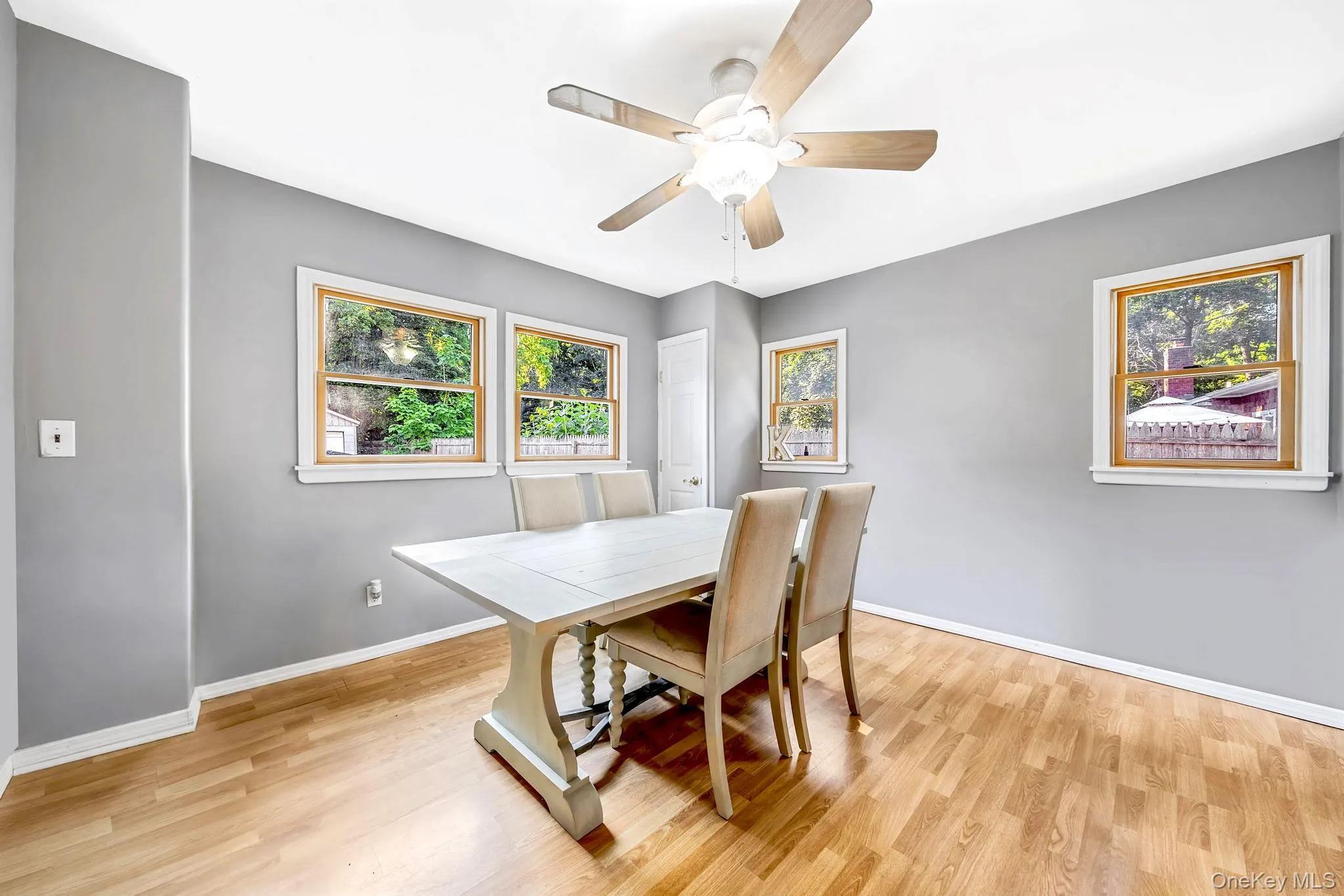187 Oak Street, Brookhaven, NY, 4 Bedrooms Bedrooms, 10 Rooms Rooms,3 BathroomsBathrooms,Residential,For Rent,Oak,0,1041110 187 Oak Street, Brookhaven, NY, 4 Bedrooms Bedrooms, 10 Rooms Rooms,3 BathroomsBathrooms,Residential,For Rent,Oak,0,1041110