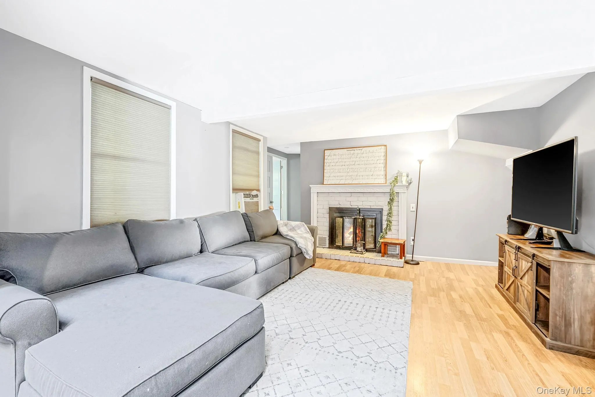 187 Oak Street, Brookhaven, NY, 4 Bedrooms Bedrooms, 10 Rooms Rooms,3 BathroomsBathrooms,Residential,For Rent,Oak,0,1041110 187 Oak Street, Brookhaven, NY, 4 Bedrooms Bedrooms, 10 Rooms Rooms,3 BathroomsBathrooms,Residential,For Rent,Oak,0,1041110