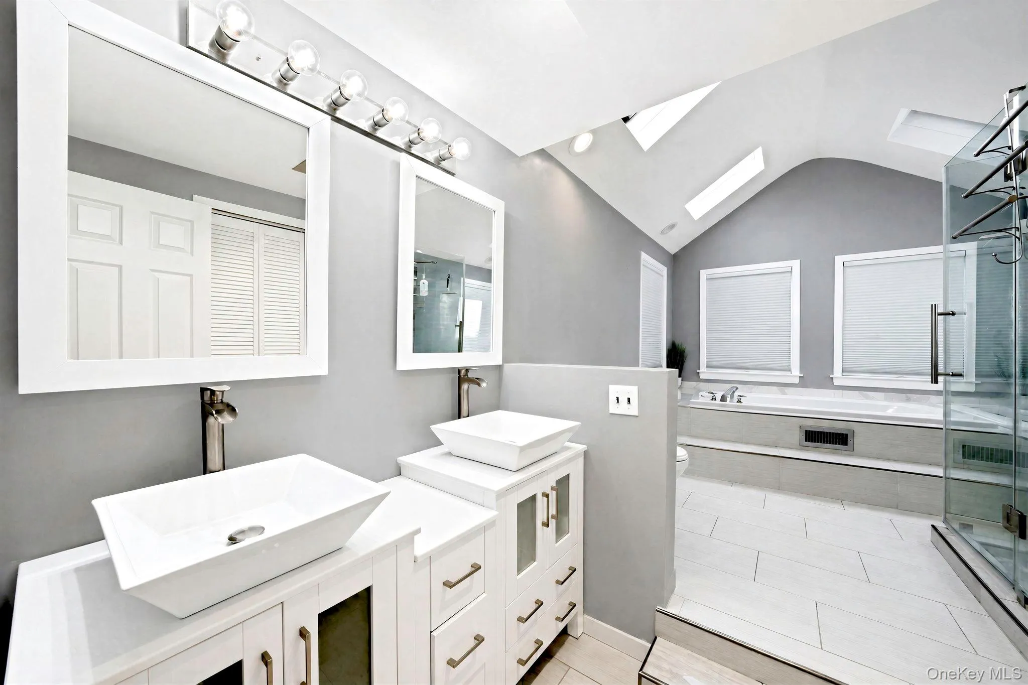 187 Oak Street, Brookhaven, NY, 4 Bedrooms Bedrooms, 10 Rooms Rooms,3 BathroomsBathrooms,Residential,For Rent,Oak,0,1041110 187 Oak Street, Brookhaven, NY, 4 Bedrooms Bedrooms, 10 Rooms Rooms,3 BathroomsBathrooms,Residential,For Rent,Oak,0,1041110