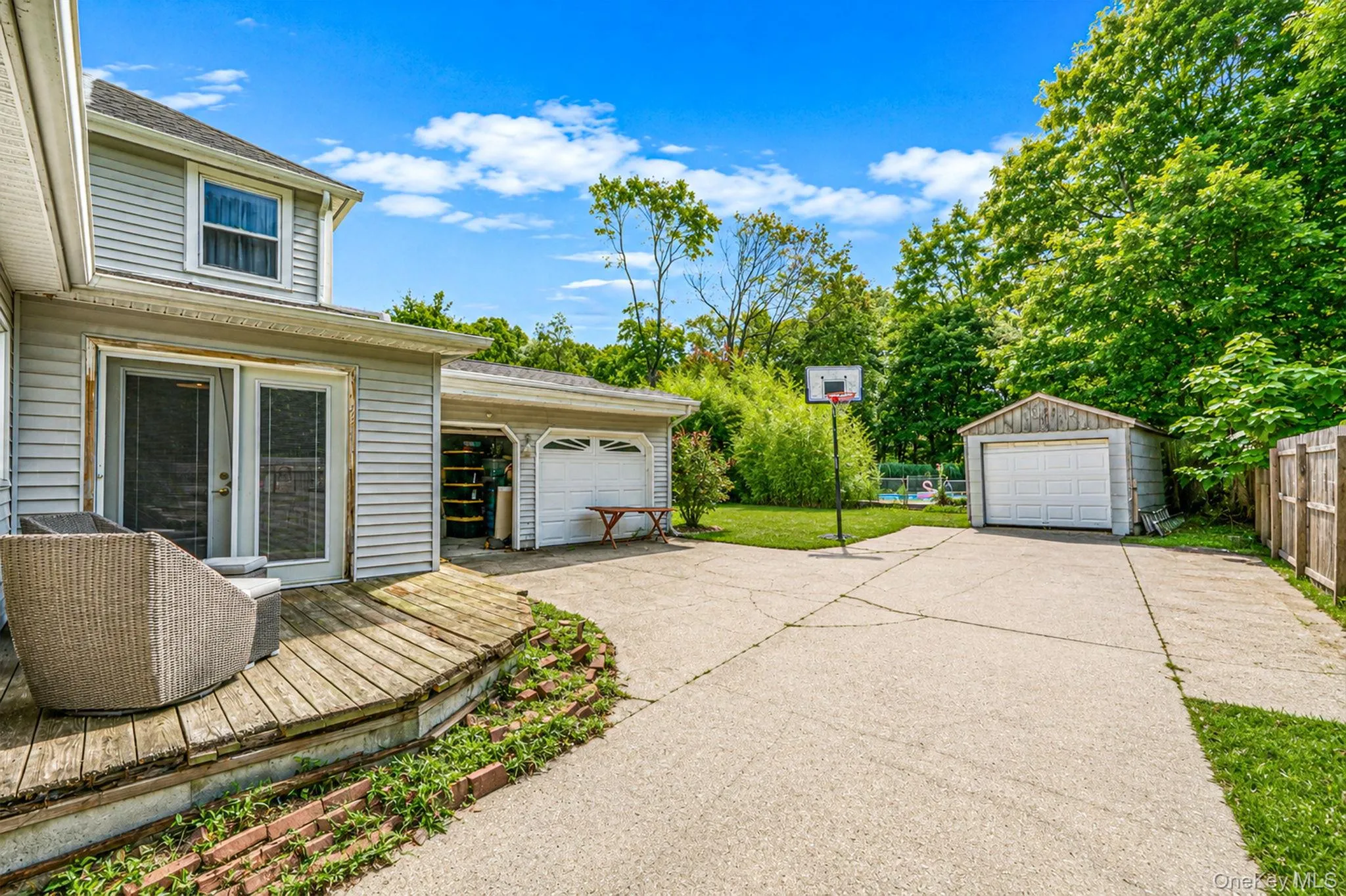 187 Oak Street, Brookhaven, NY, 4 Bedrooms Bedrooms, 10 Rooms Rooms,3 BathroomsBathrooms,Residential,For Rent,Oak,0,1041110 187 Oak Street, Brookhaven, NY, 4 Bedrooms Bedrooms, 10 Rooms Rooms,3 BathroomsBathrooms,Residential,For Rent,Oak,0,1041110