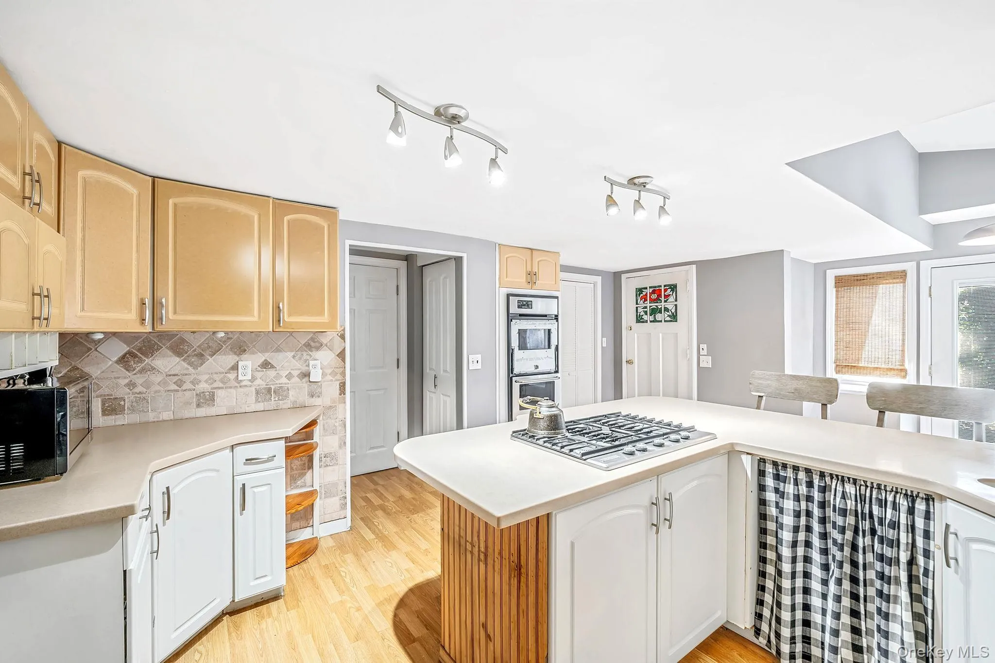 187 Oak Street, Brookhaven, NY, 4 Bedrooms Bedrooms, 10 Rooms Rooms,3 BathroomsBathrooms,Residential,For Rent,Oak,0,1041110 187 Oak Street, Brookhaven, NY, 4 Bedrooms Bedrooms, 10 Rooms Rooms,3 BathroomsBathrooms,Residential,For Rent,Oak,0,1041110