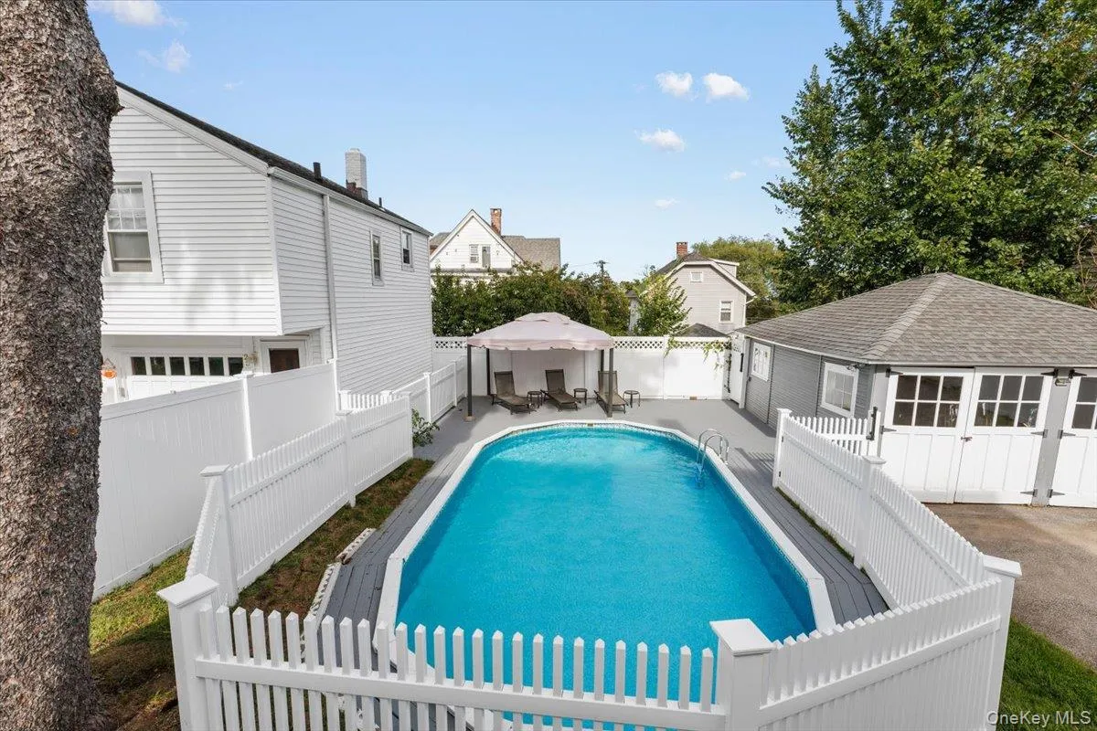 21 Park Avenue, Rye Town, NY, 5 Bedrooms Bedrooms, 12 Rooms Rooms,2 BathroomsBathrooms,Residential,For Rent,Park,0,1041112 21 Park Avenue, Rye Town, NY, 5 Bedrooms Bedrooms, 12 Rooms Rooms,2 BathroomsBathrooms,Residential,For Rent,Park,0,1041112