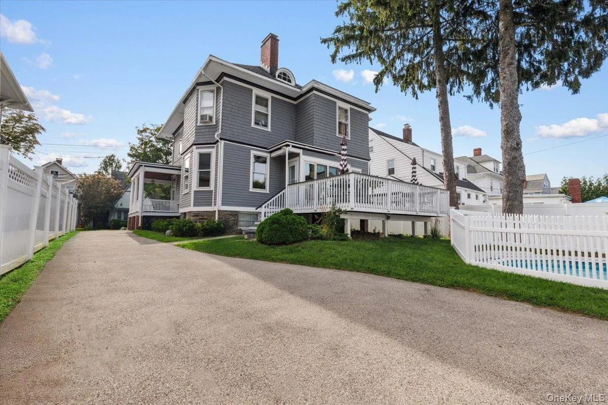 21 Park Avenue, Rye Town, NY, 5 Bedrooms Bedrooms, 12 Rooms Rooms,2 BathroomsBathrooms,Residential,For Rent,Park,0,1041112 21 Park Avenue, Rye Town, NY, 5 Bedrooms Bedrooms, 12 Rooms Rooms,2 BathroomsBathrooms,Residential,For Rent,Park,0,1041112