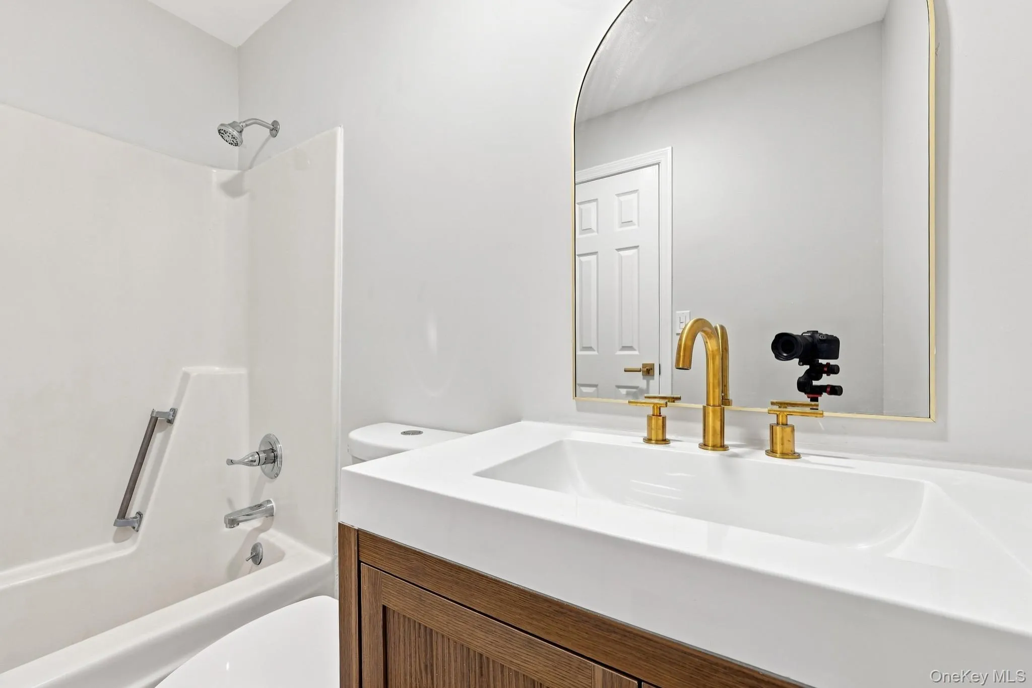 38 Heritage Drive, Clarkstown, NY, 3 Bedrooms Bedrooms, 7 Rooms Rooms,3 BathroomsBathrooms,Residential,For Rent,Heritage,0,1041113 38 Heritage Drive, Clarkstown, NY, 3 Bedrooms Bedrooms, 7 Rooms Rooms,3 BathroomsBathrooms,Residential,For Rent,Heritage,0,1041113