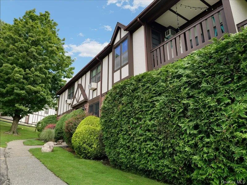 338 Sierra Vista Lane, Clarkstown, NY, 1 Bedroom Bedrooms, 4 Rooms Rooms,1 BathroomBathrooms,Residential,For Rent,Sierra Vista,0,1041116 338 Sierra Vista Lane, Clarkstown, NY, 1 Bedroom Bedrooms, 4 Rooms Rooms,1 BathroomBathrooms,Residential,For Rent,Sierra Vista,0,1041116