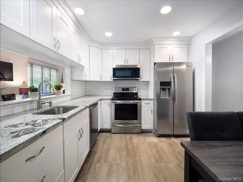 338 Sierra Vista Lane, Clarkstown, NY, 1 Bedroom Bedrooms, 4 Rooms Rooms,1 BathroomBathrooms,Residential,For Rent,Sierra Vista,0,1041116 338 Sierra Vista Lane, Clarkstown, NY, 1 Bedroom Bedrooms, 4 Rooms Rooms,1 BathroomBathrooms,Residential,For Rent,Sierra Vista,0,1041116