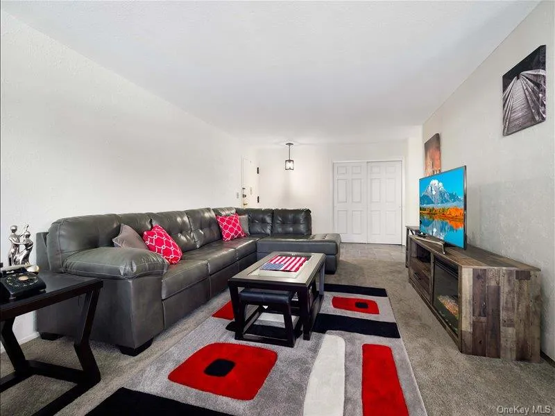 338 Sierra Vista Lane, Clarkstown, NY, 1 Bedroom Bedrooms, 4 Rooms Rooms,1 BathroomBathrooms,Residential,For Rent,Sierra Vista,0,1041116 338 Sierra Vista Lane, Clarkstown, NY, 1 Bedroom Bedrooms, 4 Rooms Rooms,1 BathroomBathrooms,Residential,For Rent,Sierra Vista,0,1041116