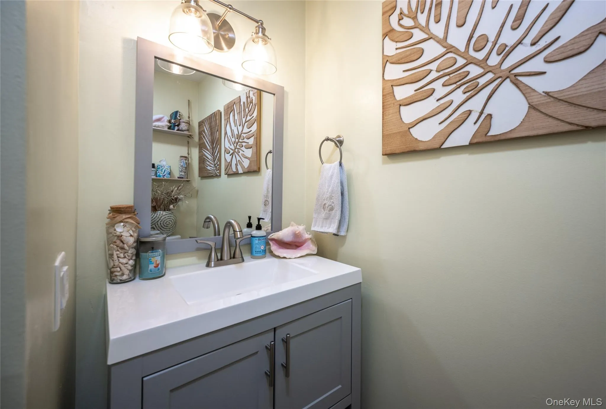 Powder Room Powder Room