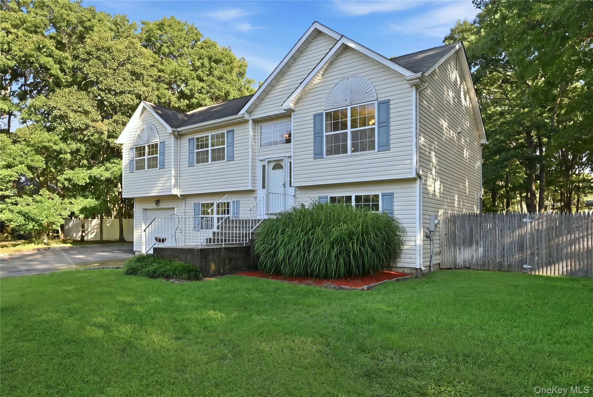 3 Mulligan Drive, Brookhaven, NY, 4 Bedrooms Bedrooms, 9 Rooms Rooms,3 BathroomsBathrooms,Residential,For Rent,Mulligan,0,1041121 3 Mulligan Drive, Brookhaven, NY, 4 Bedrooms Bedrooms, 9 Rooms Rooms,3 BathroomsBathrooms,Residential,For Rent,Mulligan,0,1041121