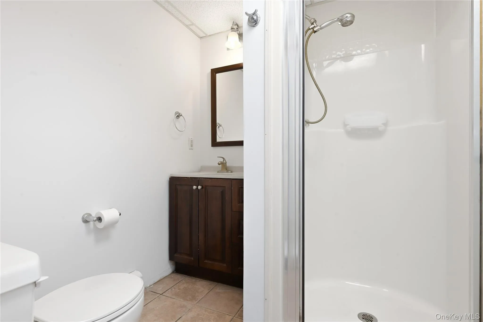 3 Mulligan Drive, Brookhaven, NY, 4 Bedrooms Bedrooms, 9 Rooms Rooms,3 BathroomsBathrooms,Residential,For Rent,Mulligan,0,1041121 3 Mulligan Drive, Brookhaven, NY, 4 Bedrooms Bedrooms, 9 Rooms Rooms,3 BathroomsBathrooms,Residential,For Rent,Mulligan,0,1041121