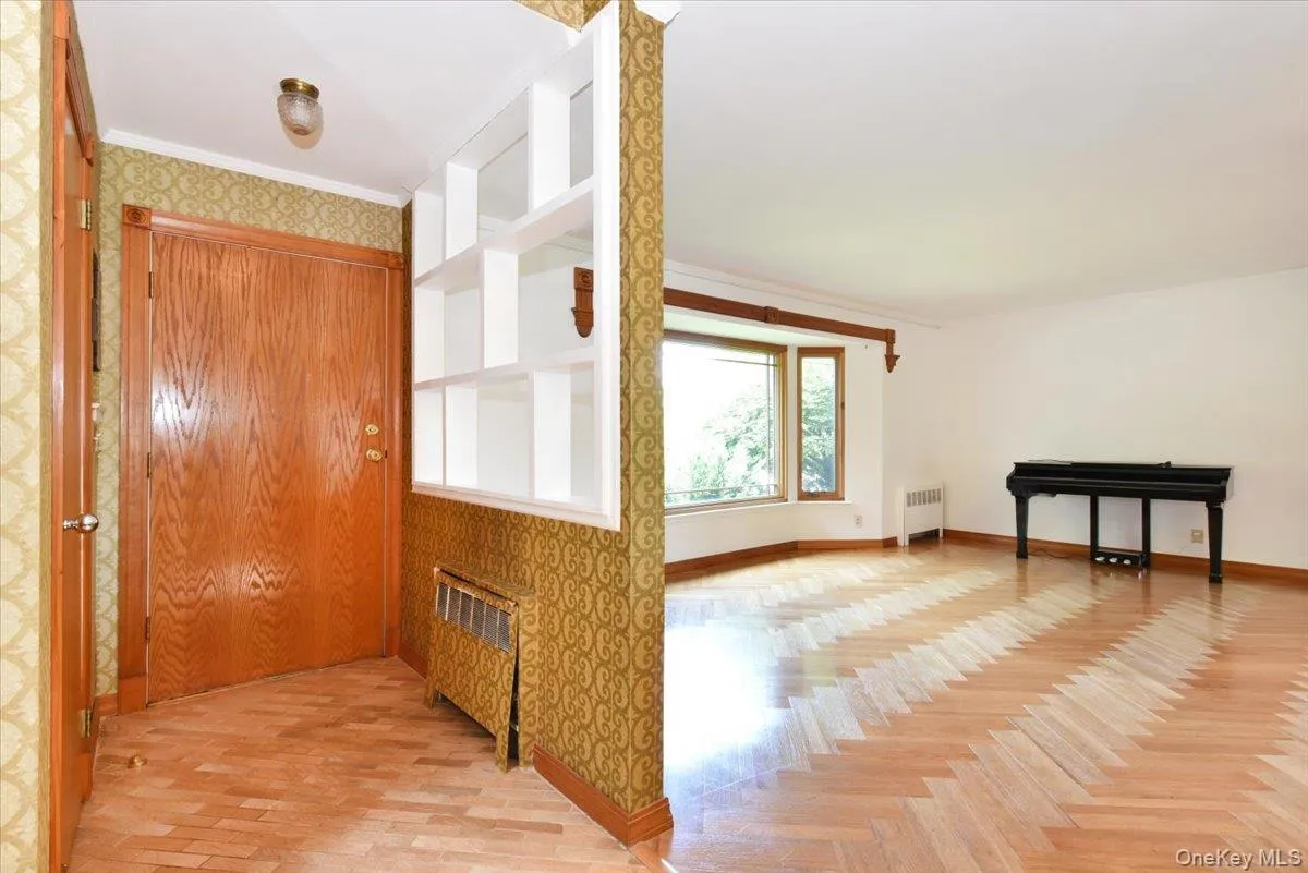 12 Leonard Road, Oyster Bay, NY, 3 Bedrooms Bedrooms, 6 Rooms Rooms,2 BathroomsBathrooms,Residential,For Rent,Leonard,0,1041125 12 Leonard Road, Oyster Bay, NY, 3 Bedrooms Bedrooms, 6 Rooms Rooms,2 BathroomsBathrooms,Residential,For Rent,Leonard,0,1041125