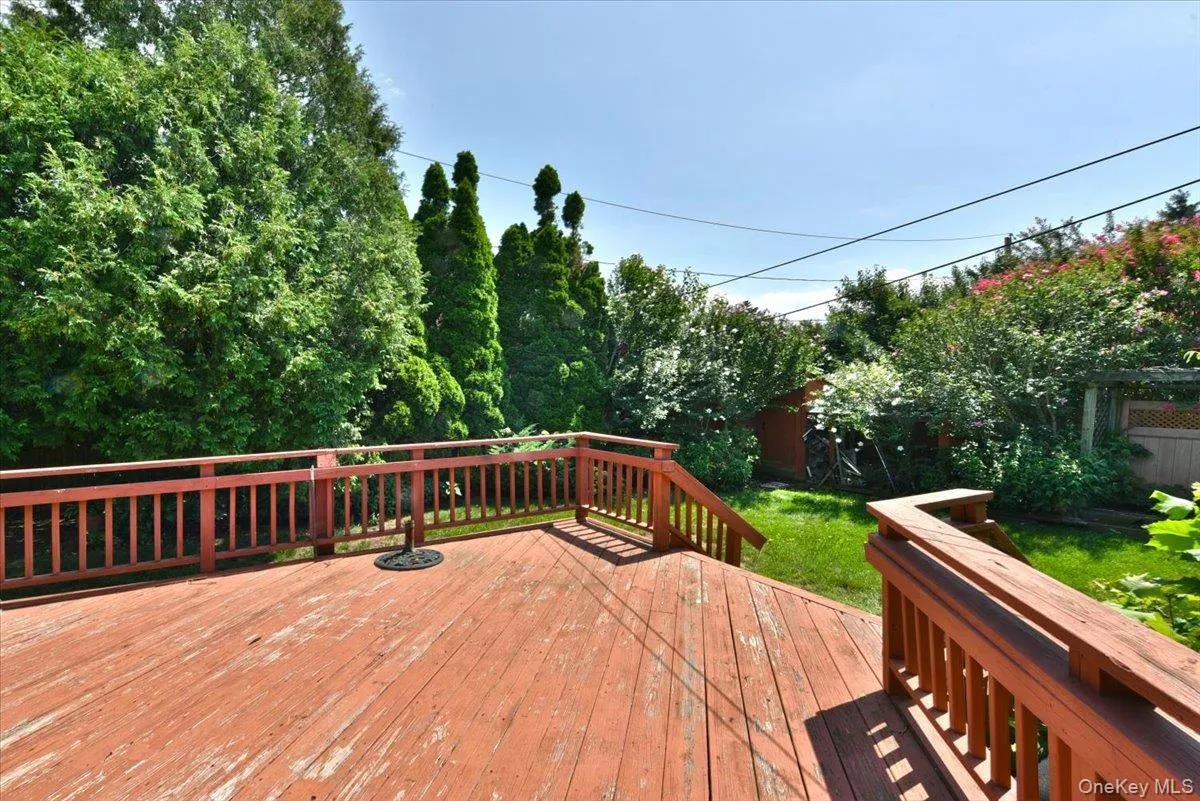 12 Leonard Road, Oyster Bay, NY, 3 Bedrooms Bedrooms, 6 Rooms Rooms,2 BathroomsBathrooms,Residential,For Rent,Leonard,0,1041125 12 Leonard Road, Oyster Bay, NY, 3 Bedrooms Bedrooms, 6 Rooms Rooms,2 BathroomsBathrooms,Residential,For Rent,Leonard,0,1041125