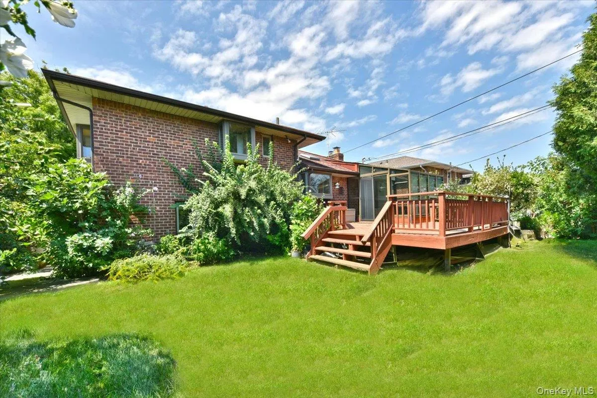 12 Leonard Road, Oyster Bay, NY, 3 Bedrooms Bedrooms, 6 Rooms Rooms,2 BathroomsBathrooms,Residential,For Rent,Leonard,0,1041125 12 Leonard Road, Oyster Bay, NY, 3 Bedrooms Bedrooms, 6 Rooms Rooms,2 BathroomsBathrooms,Residential,For Rent,Leonard,0,1041125