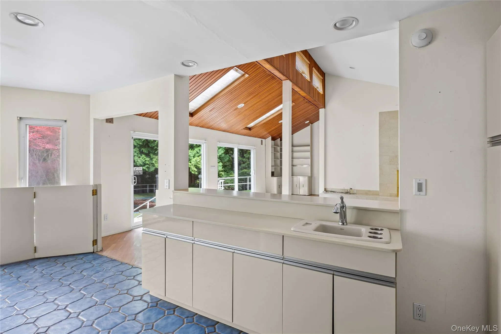23 The Registry, Southampton, NY, 4 Bedrooms Bedrooms, 7 Rooms Rooms,3 BathroomsBathrooms,Residential,For Rent,The Registry,0,1041126 23 The Registry, Southampton, NY, 4 Bedrooms Bedrooms, 7 Rooms Rooms,3 BathroomsBathrooms,Residential,For Rent,The Registry,0,1041126
