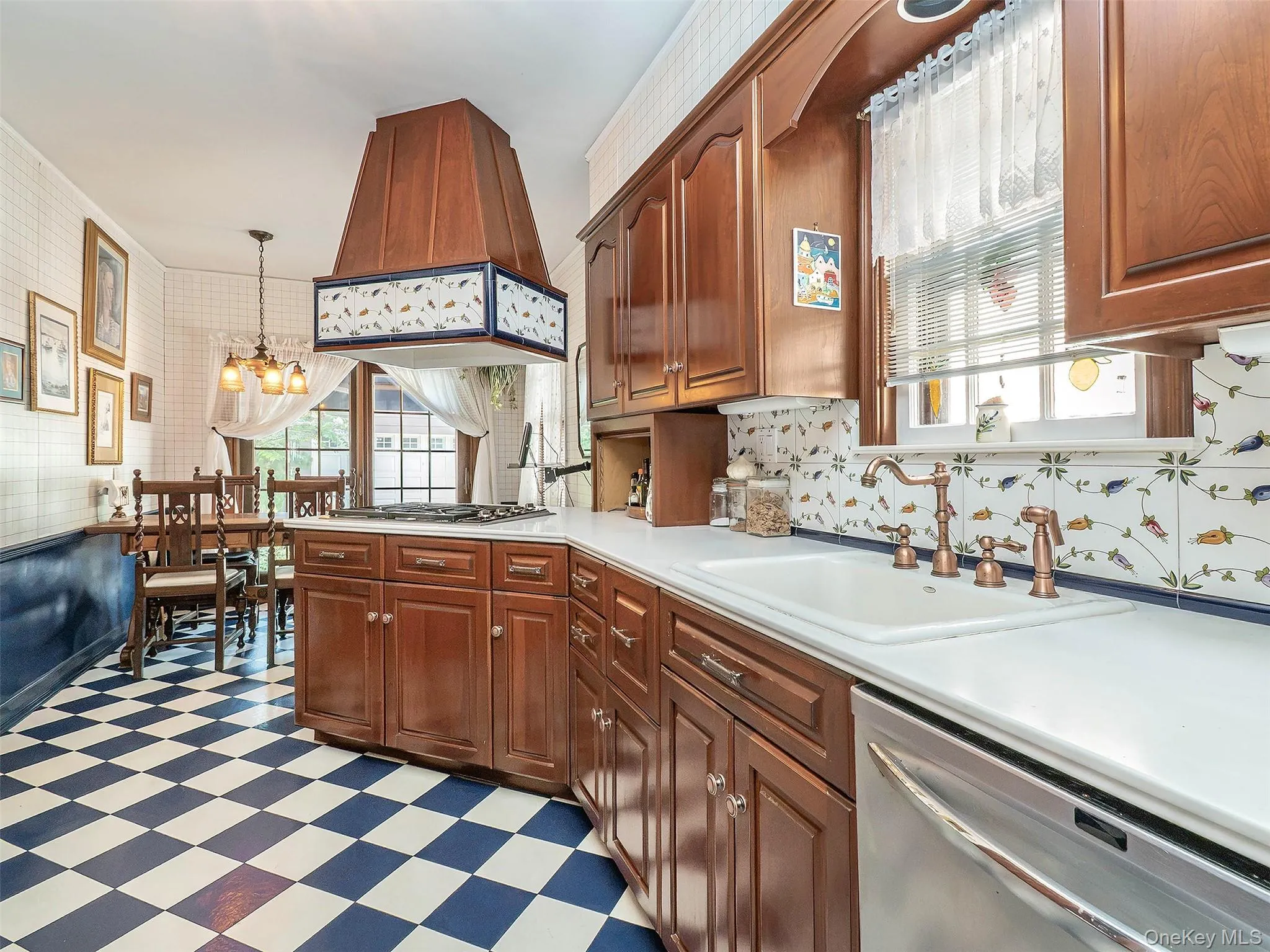 3324 214th Street, New York, NY, 3 Bedrooms Bedrooms, 6 Rooms Rooms,1 BathroomBathrooms,Residential,For Rent,214th,0,1041128 3324 214th Street, New York, NY, 3 Bedrooms Bedrooms, 6 Rooms Rooms,1 BathroomBathrooms,Residential,For Rent,214th,0,1041128