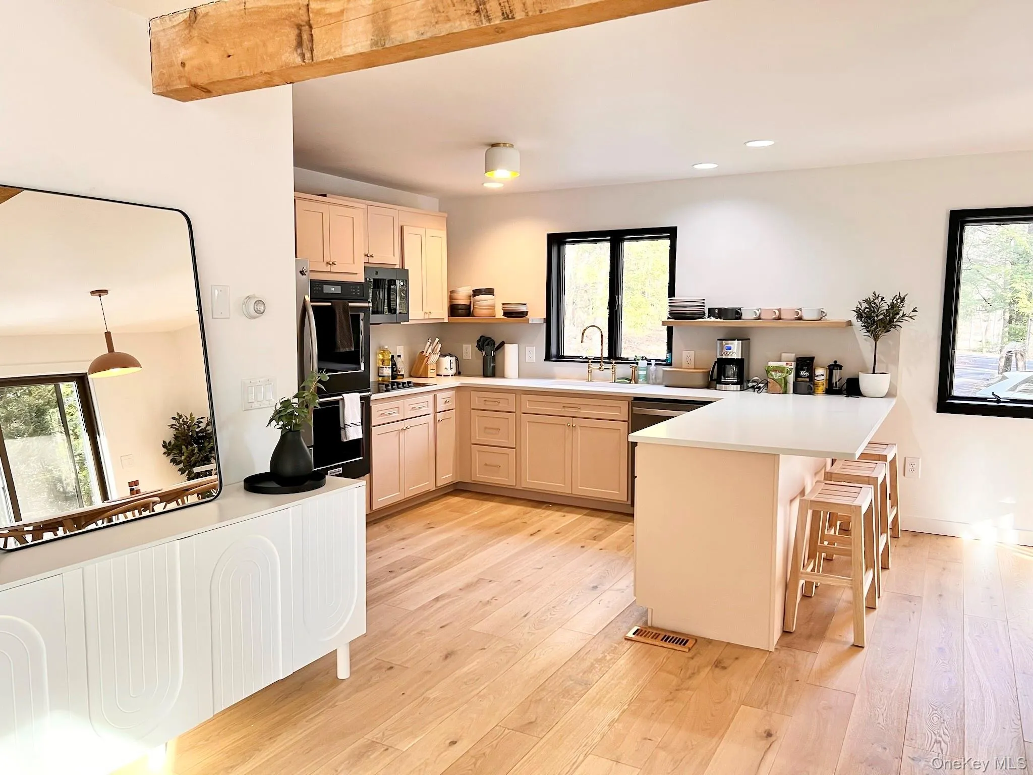 9 Munchkin Lane, Woodstock, NY, 4 Bedrooms Bedrooms, 11 Rooms Rooms,3 BathroomsBathrooms,Residential,For Rent,Munchkin,0,1041137 9 Munchkin Lane, Woodstock, NY, 4 Bedrooms Bedrooms, 11 Rooms Rooms,3 BathroomsBathrooms,Residential,For Rent,Munchkin,0,1041137