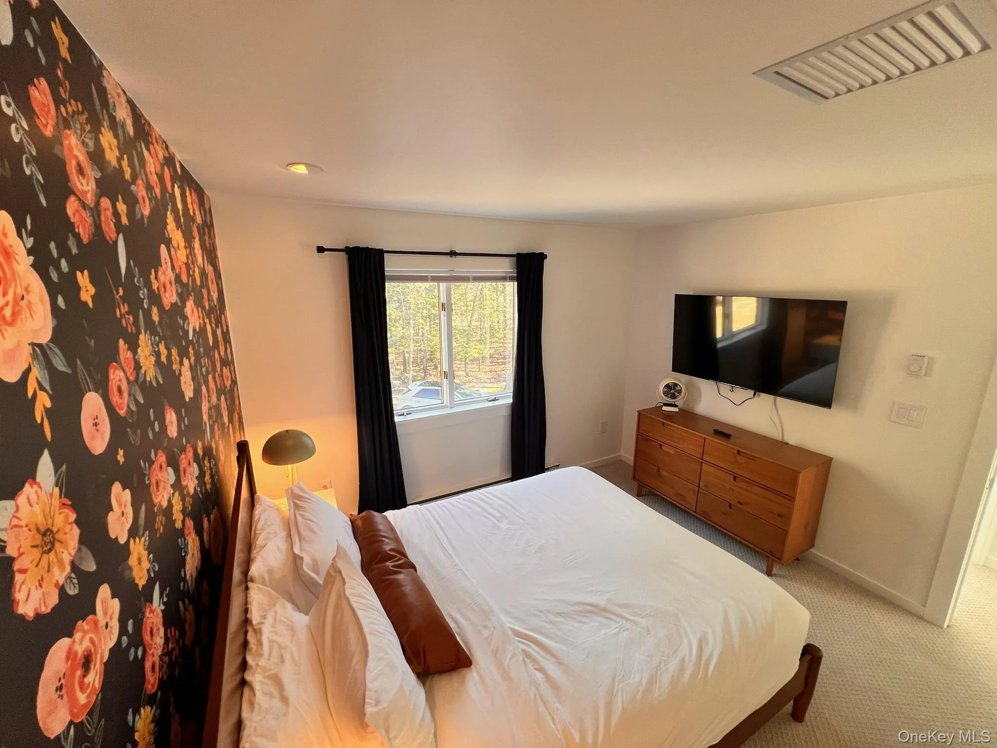 9 Munchkin Lane, Woodstock, NY, 4 Bedrooms Bedrooms, 11 Rooms Rooms,3 BathroomsBathrooms,Residential,For Rent,Munchkin,0,1041137 9 Munchkin Lane, Woodstock, NY, 4 Bedrooms Bedrooms, 11 Rooms Rooms,3 BathroomsBathrooms,Residential,For Rent,Munchkin,0,1041137