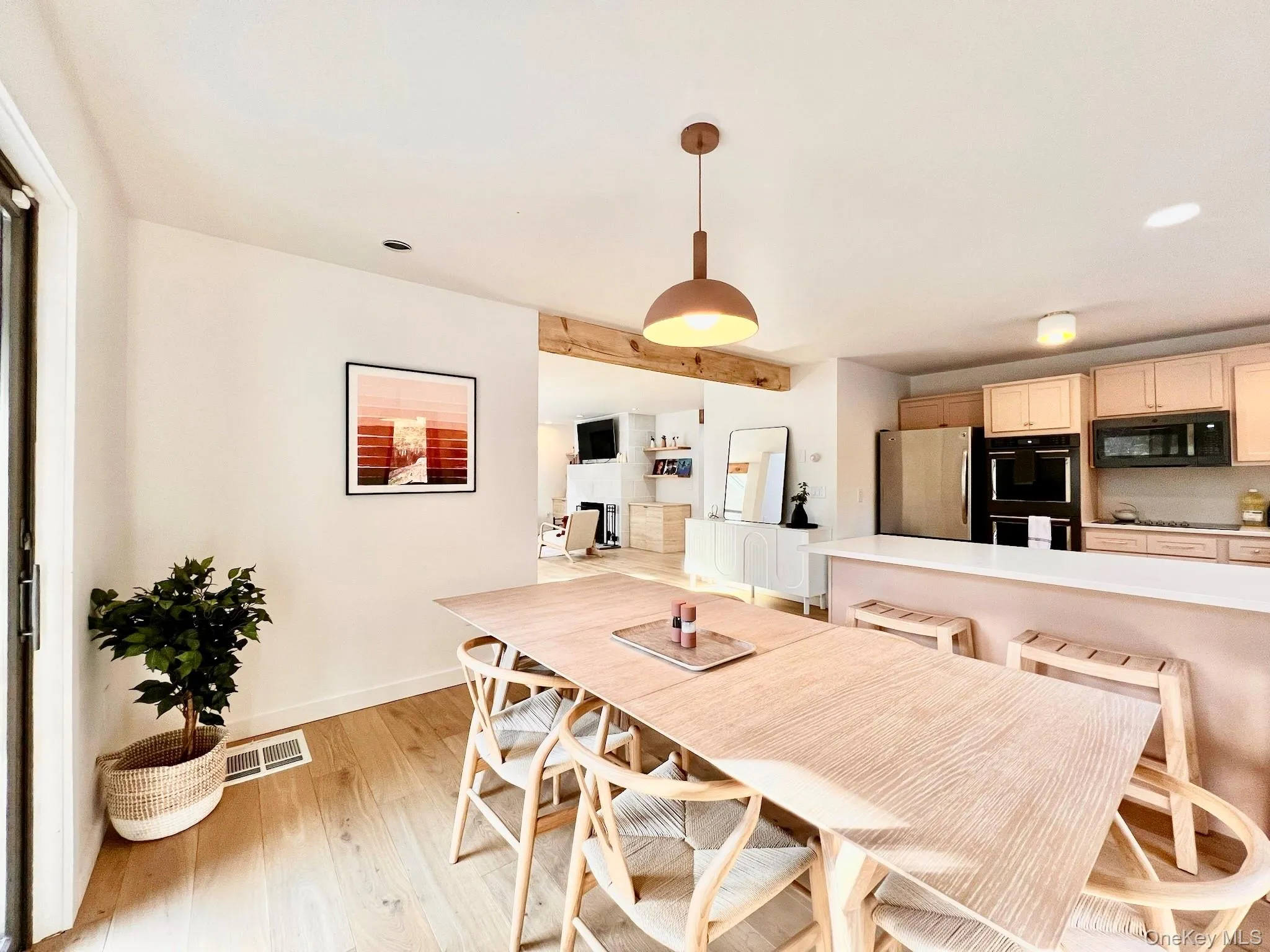 9 Munchkin Lane, Woodstock, NY, 4 Bedrooms Bedrooms, 11 Rooms Rooms,3 BathroomsBathrooms,Residential,For Rent,Munchkin,0,1041137 9 Munchkin Lane, Woodstock, NY, 4 Bedrooms Bedrooms, 11 Rooms Rooms,3 BathroomsBathrooms,Residential,For Rent,Munchkin,0,1041137