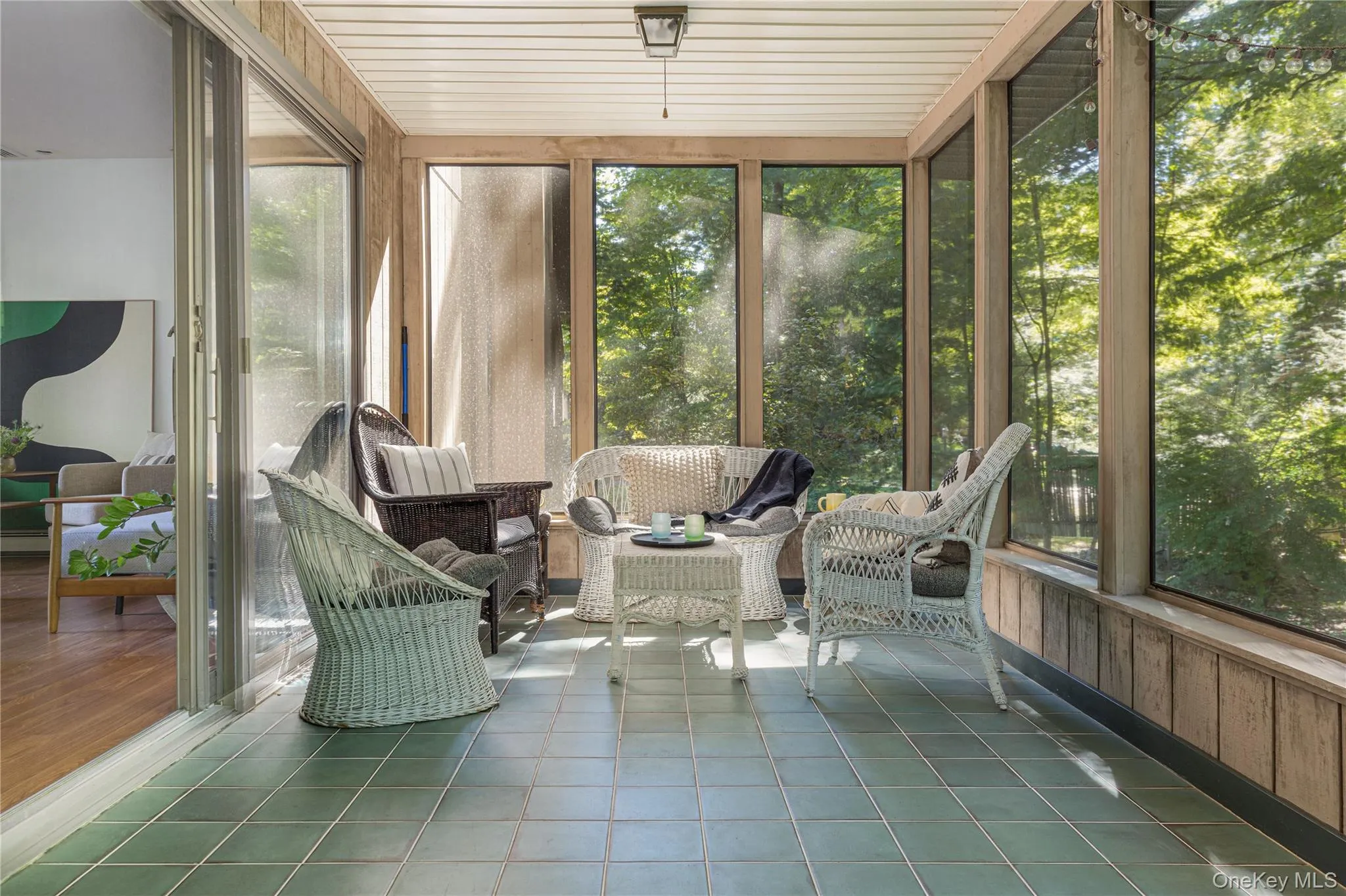 14 Luty Drive, Hyde Park, NY, 2 Bedrooms Bedrooms, 6 Rooms Rooms,2 BathroomsBathrooms,Residential,For Rent,Luty,0,1041139 14 Luty Drive, Hyde Park, NY, 2 Bedrooms Bedrooms, 6 Rooms Rooms,2 BathroomsBathrooms,Residential,For Rent,Luty,0,1041139