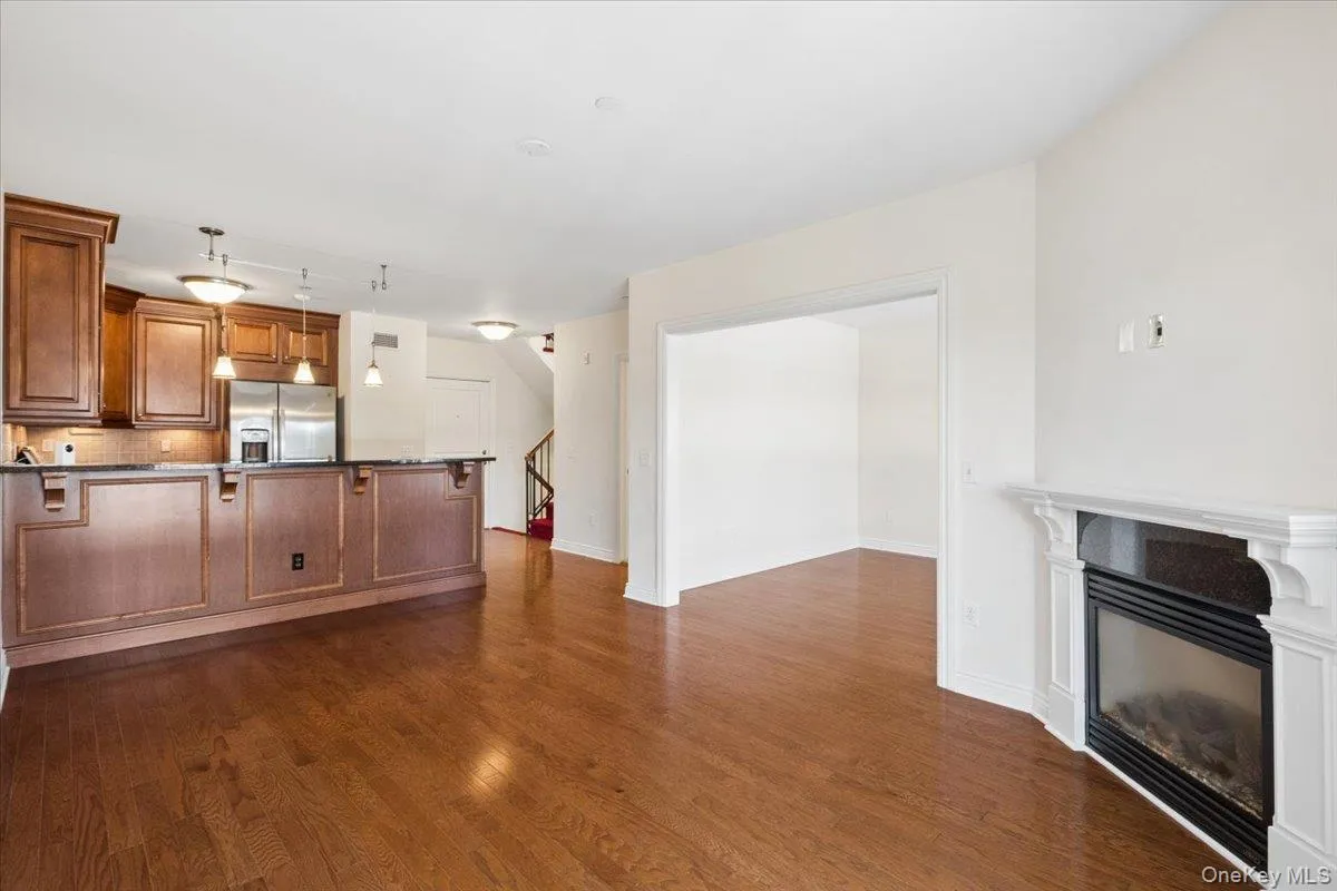 101 Sheldrake Place, Mamaroneck, NY, 2 Bedrooms Bedrooms, 5 Rooms Rooms,2 BathroomsBathrooms,Residential,For Rent,Sheldrake,0,1041141 101 Sheldrake Place, Mamaroneck, NY, 2 Bedrooms Bedrooms, 5 Rooms Rooms,2 BathroomsBathrooms,Residential,For Rent,Sheldrake,0,1041141