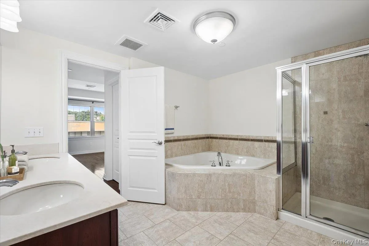 101 Sheldrake Place, Mamaroneck, NY, 2 Bedrooms Bedrooms, 5 Rooms Rooms,2 BathroomsBathrooms,Residential,For Rent,Sheldrake,0,1041141 101 Sheldrake Place, Mamaroneck, NY, 2 Bedrooms Bedrooms, 5 Rooms Rooms,2 BathroomsBathrooms,Residential,For Rent,Sheldrake,0,1041141