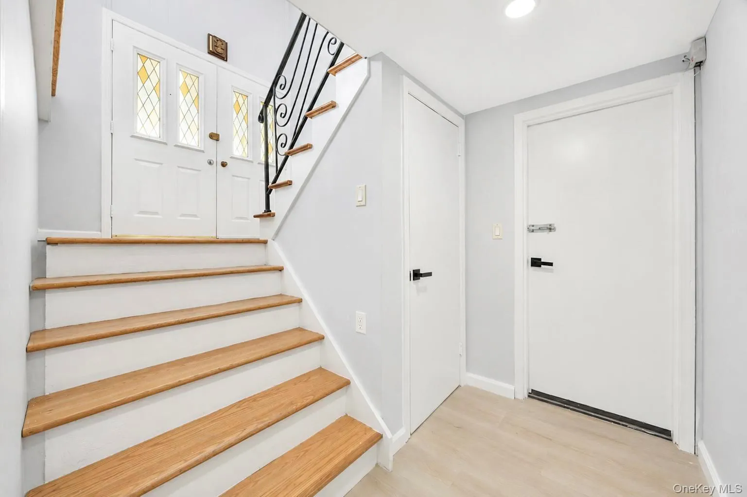18 Dexter Lane, Smithtown, NY, 4 Bedrooms Bedrooms, 6 Rooms Rooms,2 BathroomsBathrooms,Residential,For Rent,Dexter,0,1041146 18 Dexter Lane, Smithtown, NY, 4 Bedrooms Bedrooms, 6 Rooms Rooms,2 BathroomsBathrooms,Residential,For Rent,Dexter,0,1041146