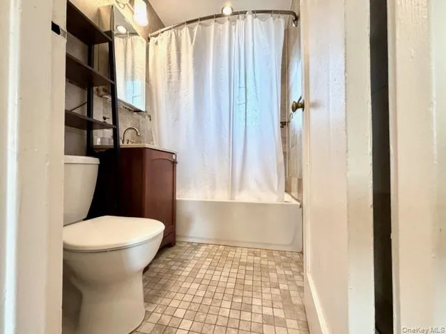 216-37 68th Avenue, New York, NY, 2 Bedrooms Bedrooms, 4 Rooms Rooms,1 BathroomBathrooms,Residential,For Rent,68th,0,1041147 216-37 68th Avenue, New York, NY, 2 Bedrooms Bedrooms, 4 Rooms Rooms,1 BathroomBathrooms,Residential,For Rent,68th,0,1041147