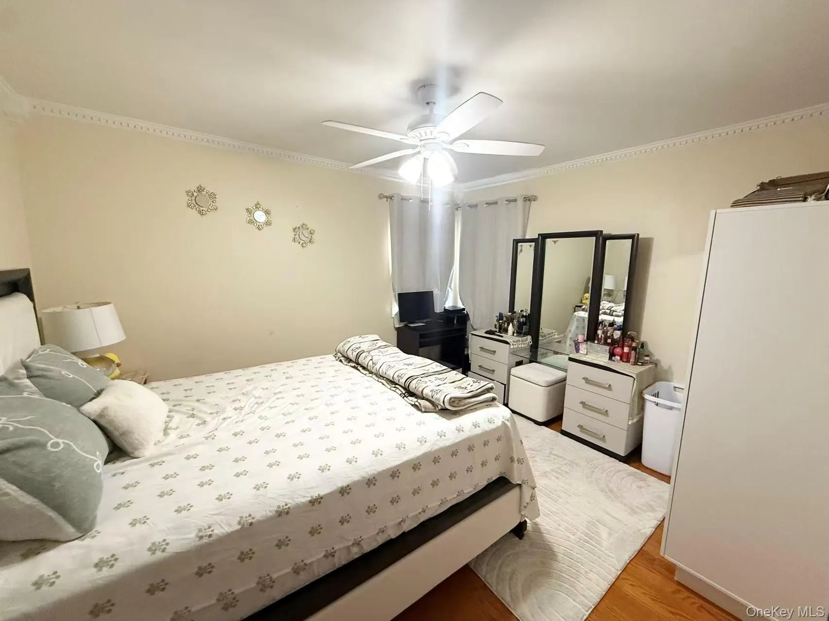 6520 180th Street, New York, NY, 3 Bedrooms Bedrooms, 5 Rooms Rooms,3 BathroomsBathrooms,Residential,For Rent,180th,0,1041148 6520 180th Street, New York, NY, 3 Bedrooms Bedrooms, 5 Rooms Rooms,3 BathroomsBathrooms,Residential,For Rent,180th,0,1041148