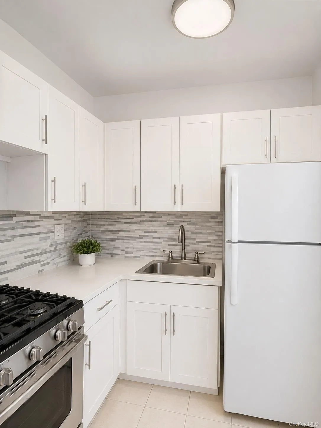 333 46th Street, New York, NY, 3 Rooms Rooms,1 BathroomBathrooms,Residential,For Rent,46th,0,1041162 333 46th Street, New York, NY, 3 Rooms Rooms,1 BathroomBathrooms,Residential,For Rent,46th,0,1041162