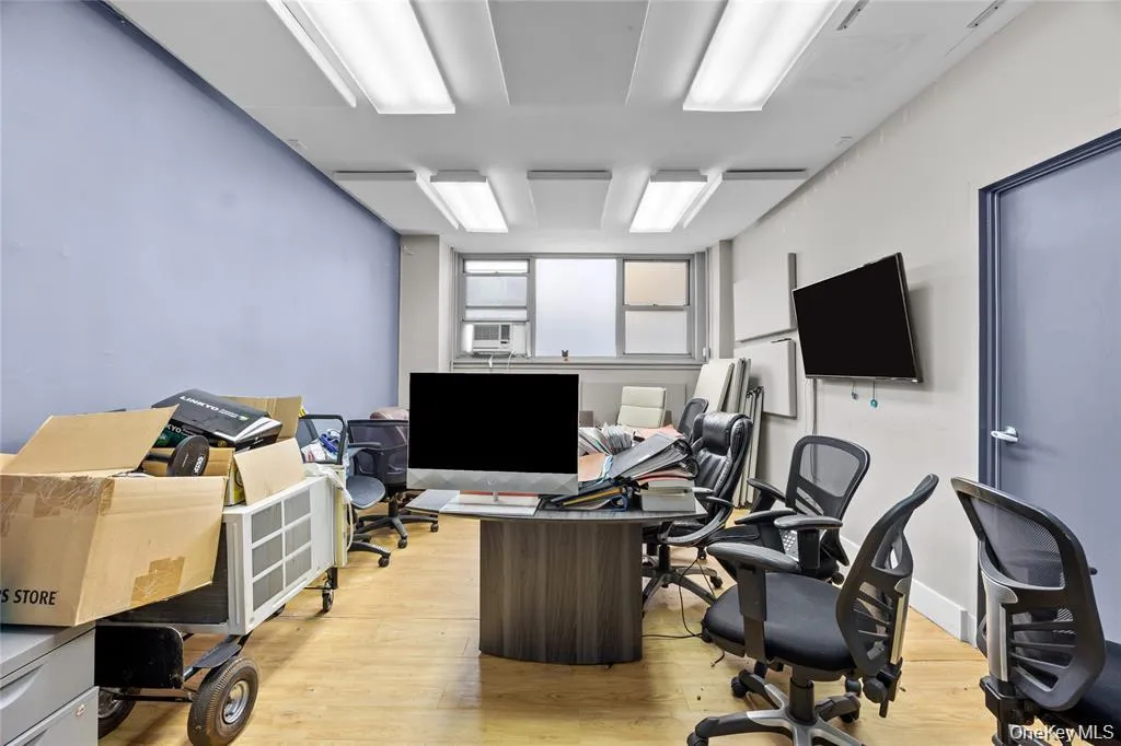 7150 Parsons Blvd, New York, NY, ,Commercial Lease,For Rent,Parsons Blvd,0,1041171 7150 Parsons Blvd, New York, NY, ,Commercial Lease,For Rent,Parsons Blvd,0,1041171