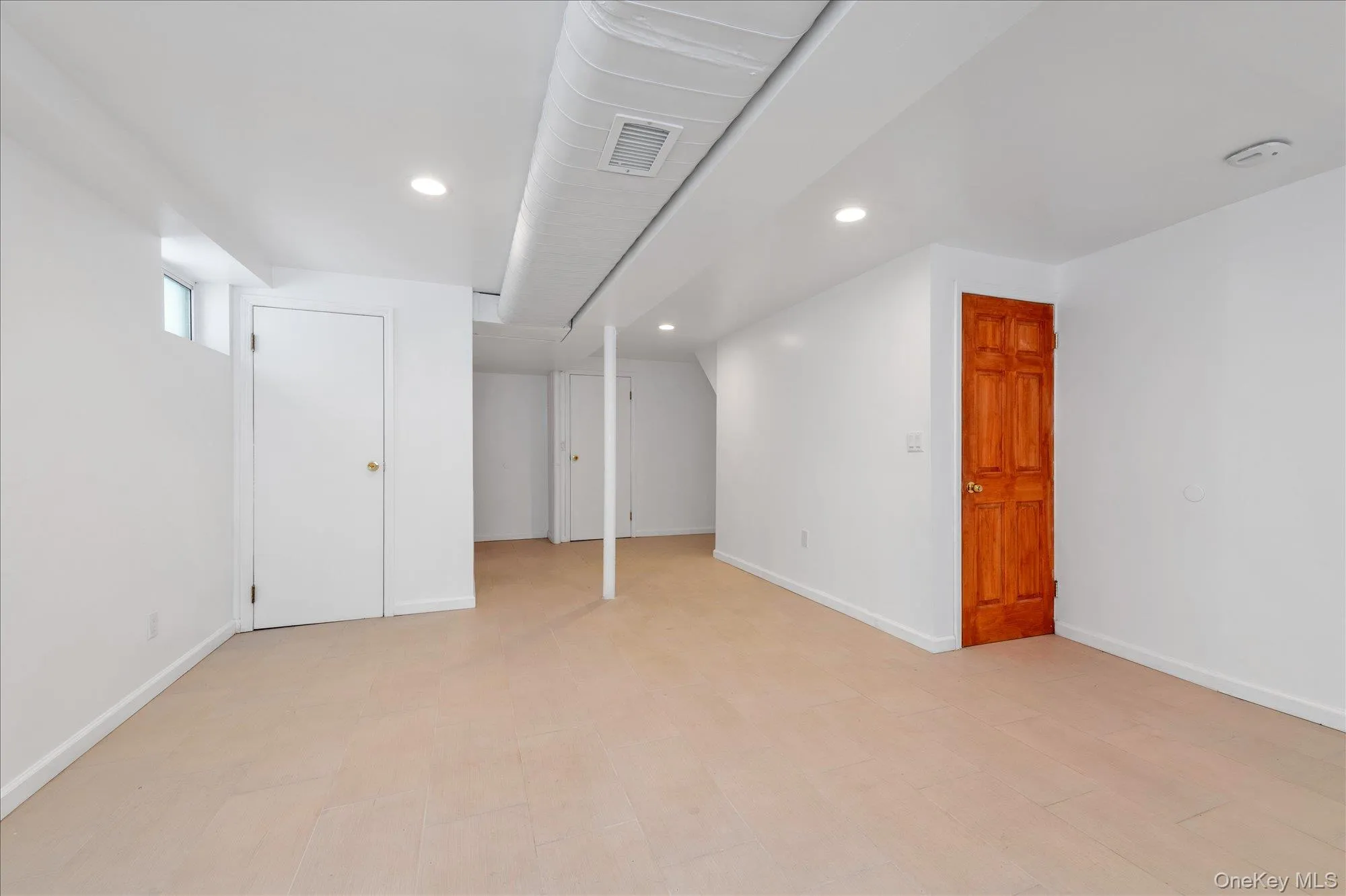 70-15 Manse Street, New York, NY, 4 Bedroom Bedrooms, 6 Room Rooms,2 BathroomBathrooms,Residential Lease,For Rent,Manse,0,1041173 70-15 Manse Street, New York, NY, 4 Bedroom Bedrooms, 6 Room Rooms,2 BathroomBathrooms,Residential Lease,For Rent,Manse,0,1041173