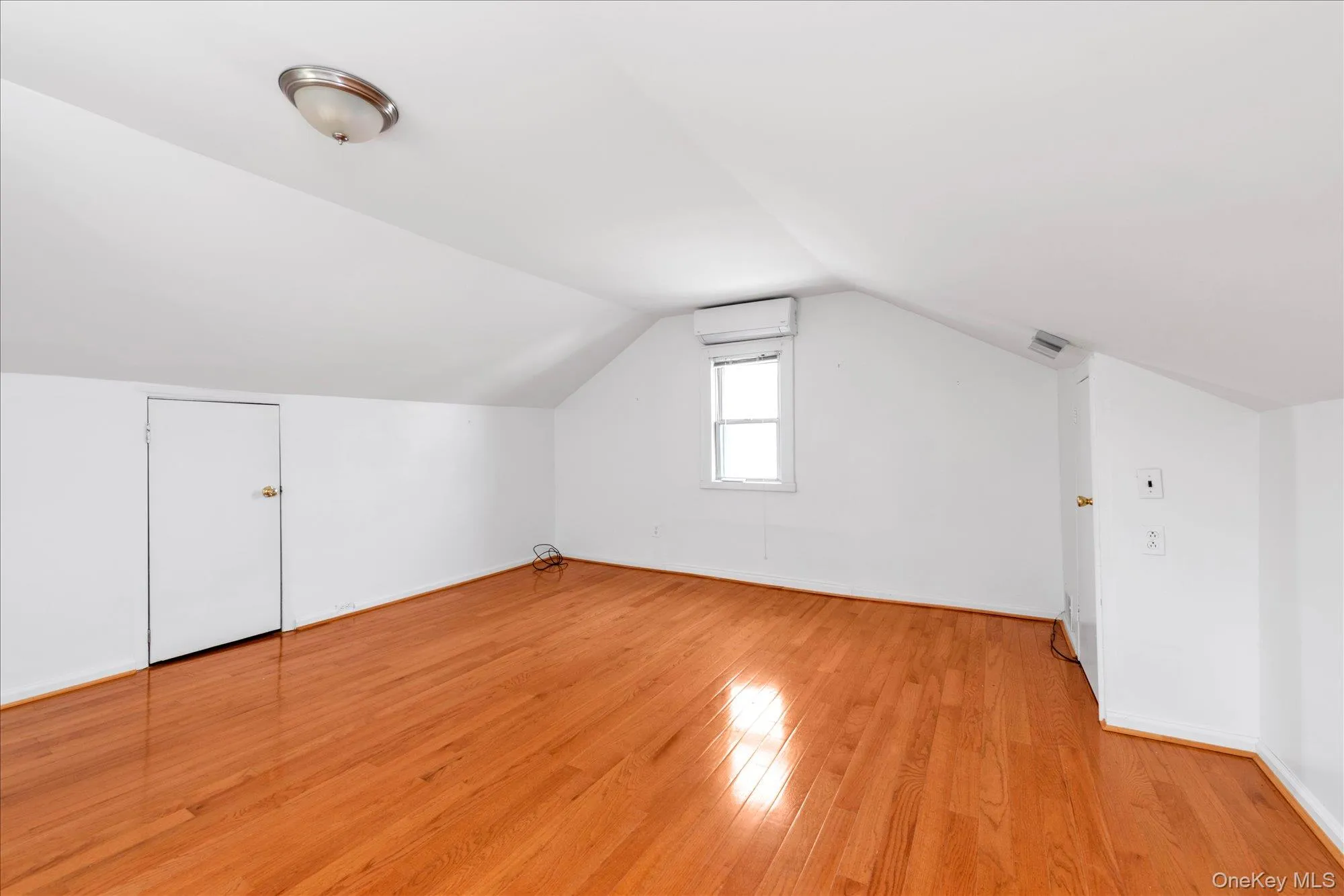 70-15 Manse Street, New York, NY, 4 Bedroom Bedrooms, 6 Room Rooms,2 BathroomBathrooms,Residential Lease,For Rent,Manse,0,1041173 70-15 Manse Street, New York, NY, 4 Bedroom Bedrooms, 6 Room Rooms,2 BathroomBathrooms,Residential Lease,For Rent,Manse,0,1041173