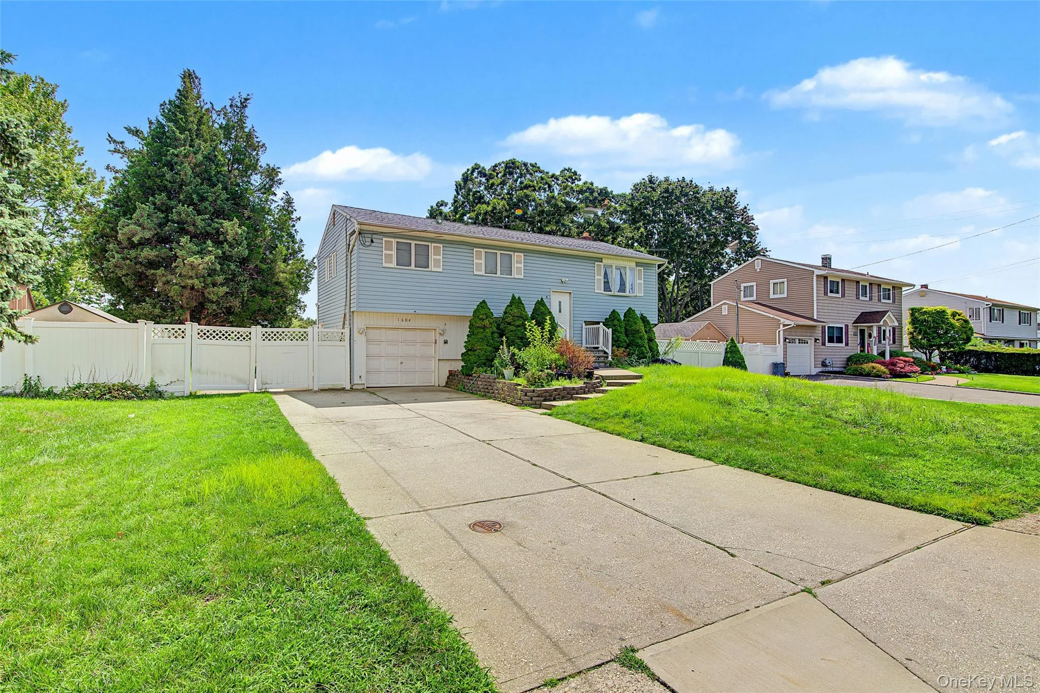 1604 Church Street, Islip, NY, 4 Bedrooms Bedrooms, 10 Rooms Rooms,2 BathroomsBathrooms,Residential,For Rent,Church,0,1041174 1604 Church Street, Islip, NY, 4 Bedrooms Bedrooms, 10 Rooms Rooms,2 BathroomsBathrooms,Residential,For Rent,Church,0,1041174