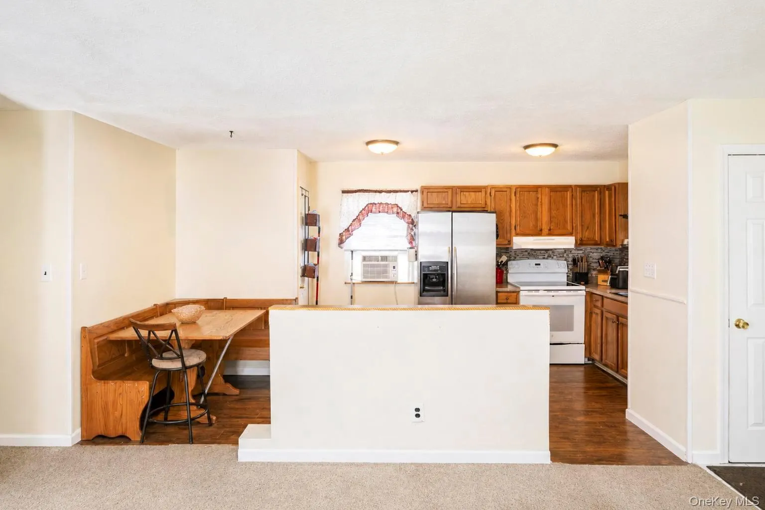 166 Auborn Avenue, Brookhaven, NY, 3 Bedrooms Bedrooms, 5 Rooms Rooms,2 BathroomsBathrooms,Residential,For Rent,Auborn,0,1041175 166 Auborn Avenue, Brookhaven, NY, 3 Bedrooms Bedrooms, 5 Rooms Rooms,2 BathroomsBathrooms,Residential,For Rent,Auborn,0,1041175