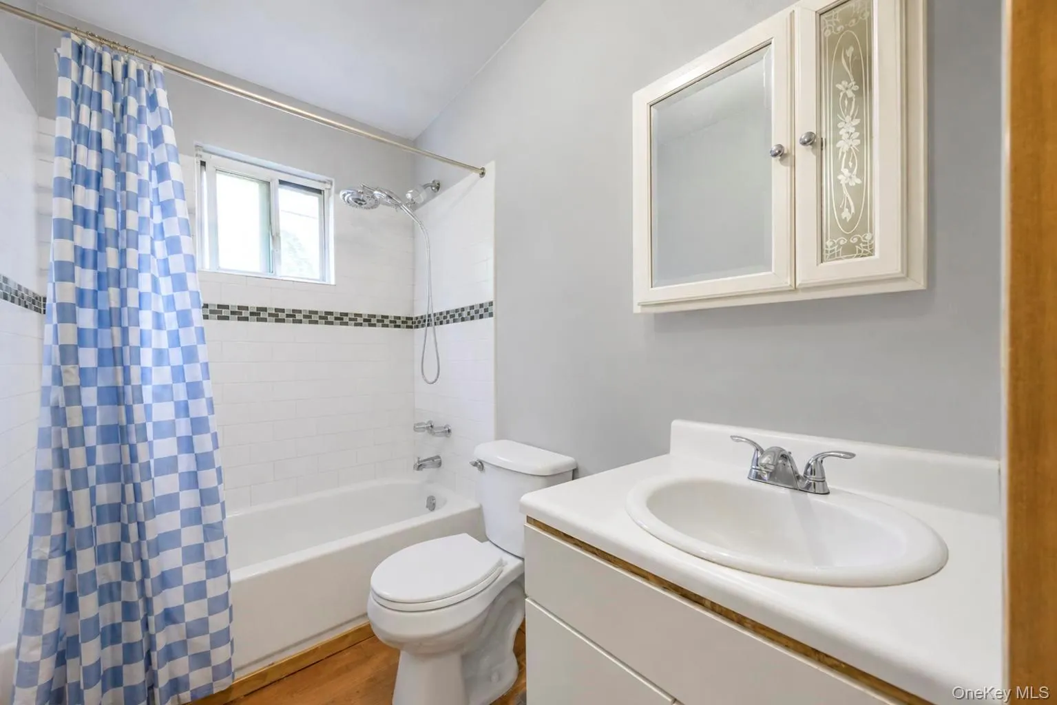 166 Auborn Avenue, Brookhaven, NY, 3 Bedrooms Bedrooms, 5 Rooms Rooms,2 BathroomsBathrooms,Residential,For Rent,Auborn,0,1041175 166 Auborn Avenue, Brookhaven, NY, 3 Bedrooms Bedrooms, 5 Rooms Rooms,2 BathroomsBathrooms,Residential,For Rent,Auborn,0,1041175