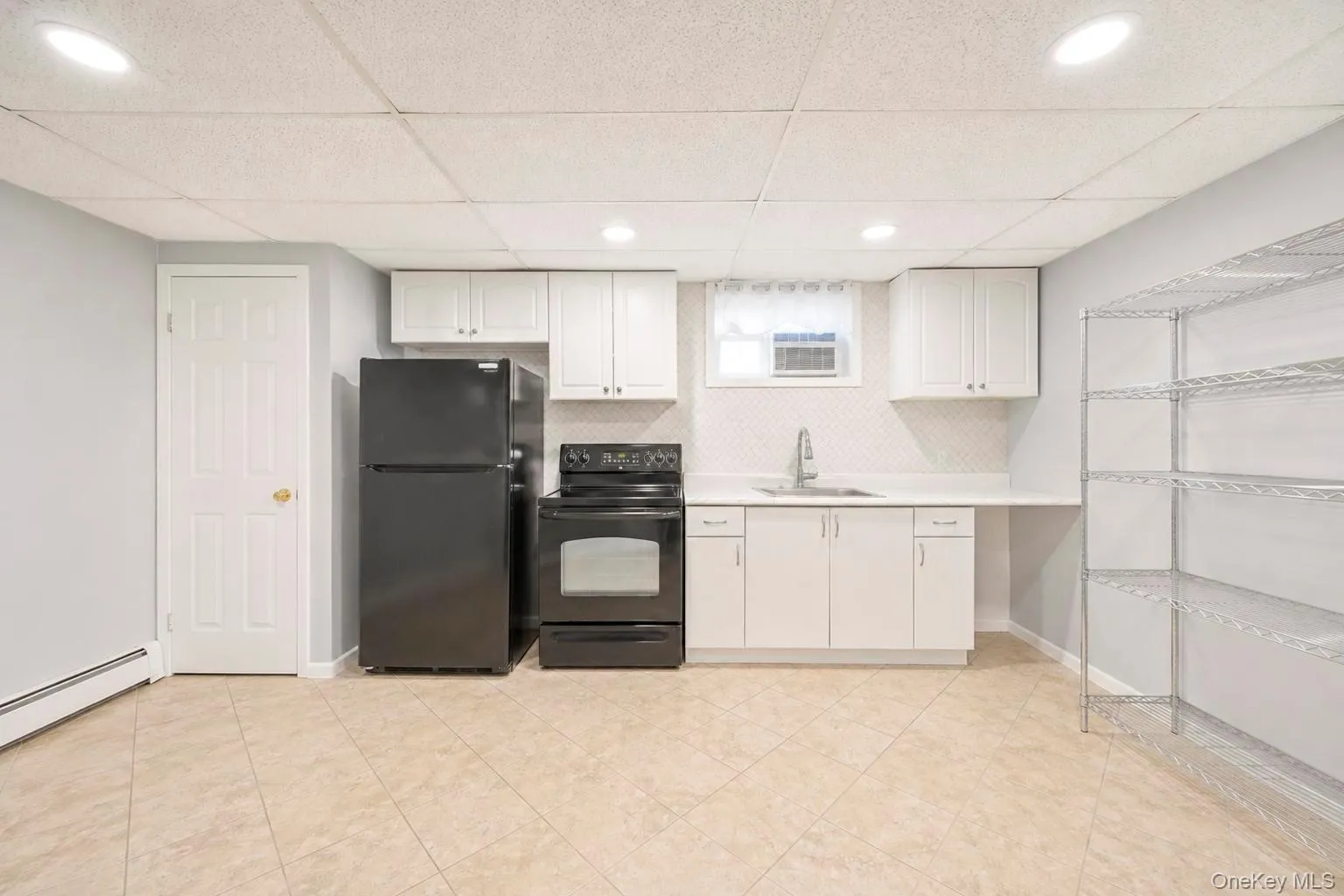 166 Auborn Avenue, Brookhaven, NY, 3 Bedrooms Bedrooms, 5 Rooms Rooms,2 BathroomsBathrooms,Residential,For Rent,Auborn,0,1041175 166 Auborn Avenue, Brookhaven, NY, 3 Bedrooms Bedrooms, 5 Rooms Rooms,2 BathroomsBathrooms,Residential,For Rent,Auborn,0,1041175