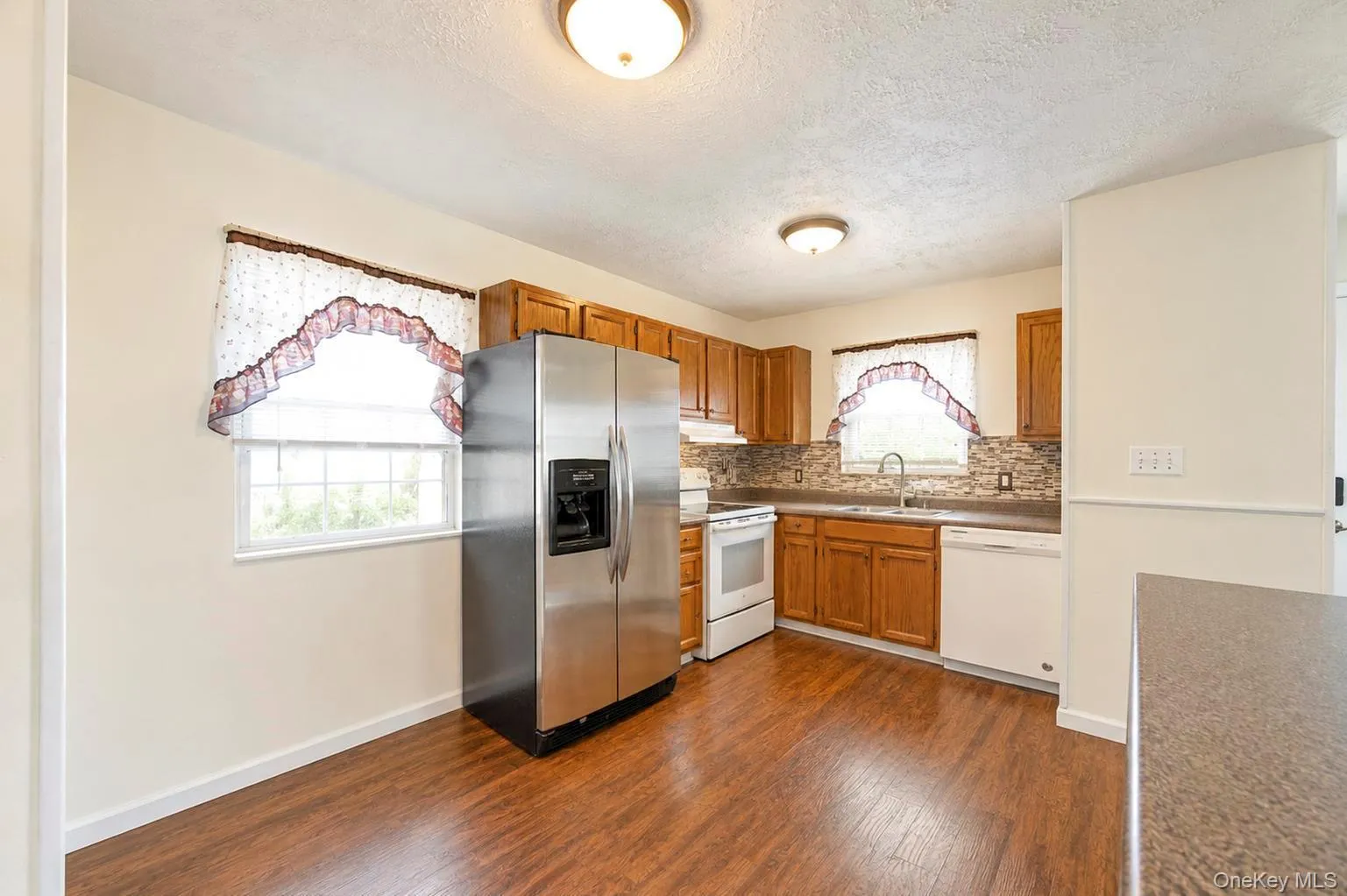 166 Auborn Avenue, Brookhaven, NY, 3 Bedrooms Bedrooms, 5 Rooms Rooms,2 BathroomsBathrooms,Residential,For Rent,Auborn,0,1041175 166 Auborn Avenue, Brookhaven, NY, 3 Bedrooms Bedrooms, 5 Rooms Rooms,2 BathroomsBathrooms,Residential,For Rent,Auborn,0,1041175