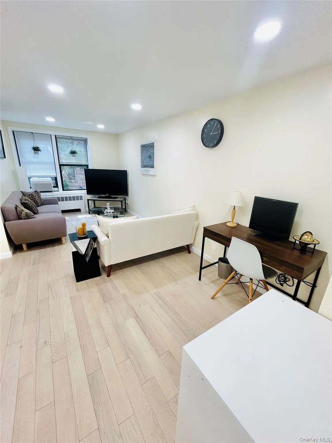 72-11 110 Street, New York, NY, 3 Bedrooms Bedrooms, 6 Rooms Rooms,2 BathroomsBathrooms,Residential,For Rent,110,0,1041179 72-11 110 Street, New York, NY, 3 Bedrooms Bedrooms, 6 Rooms Rooms,2 BathroomsBathrooms,Residential,For Rent,110,0,1041179